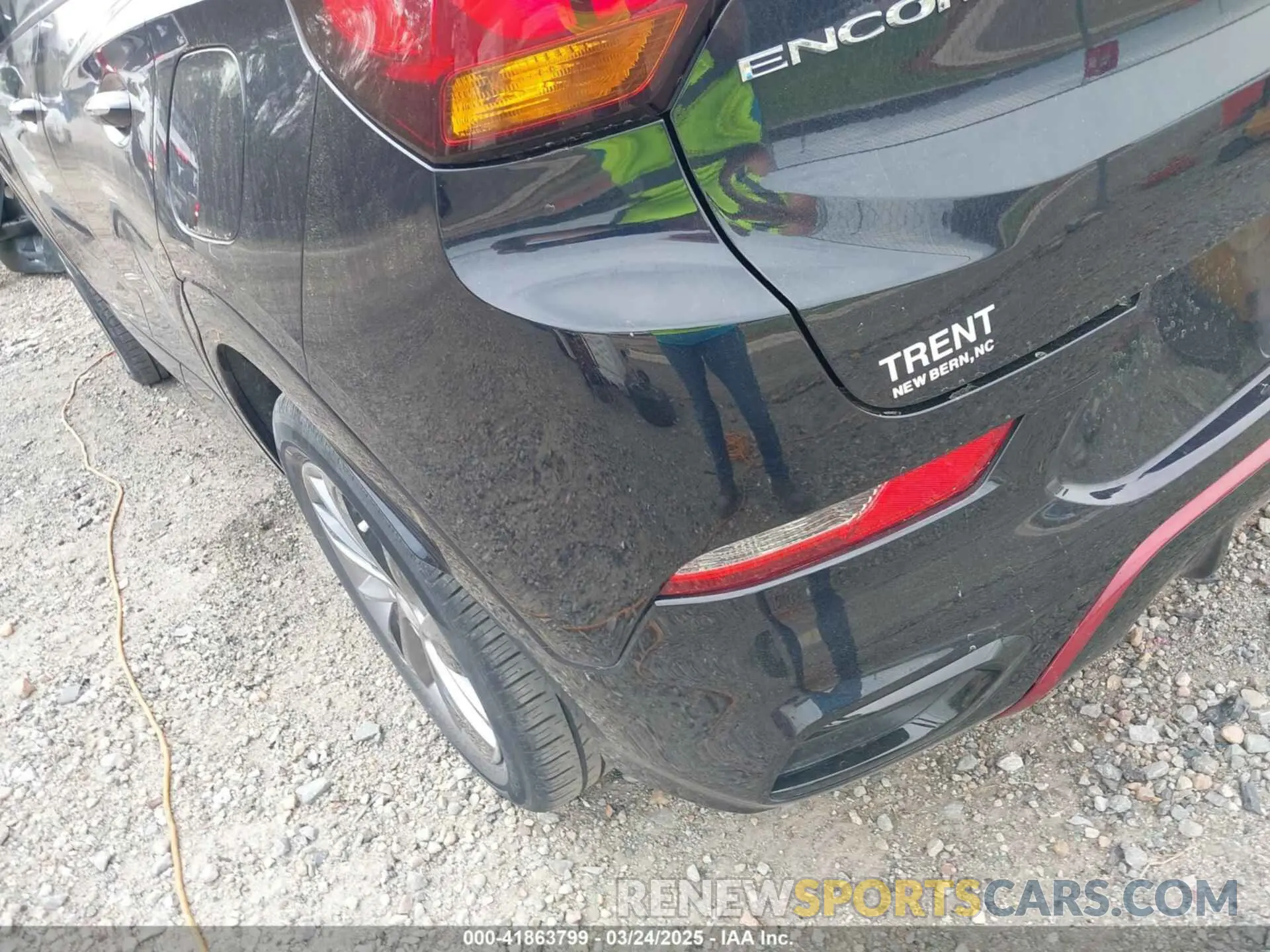 17 Photograph of a damaged car KL4MMBS27LB125497 BUICK ENCORE GX 2020