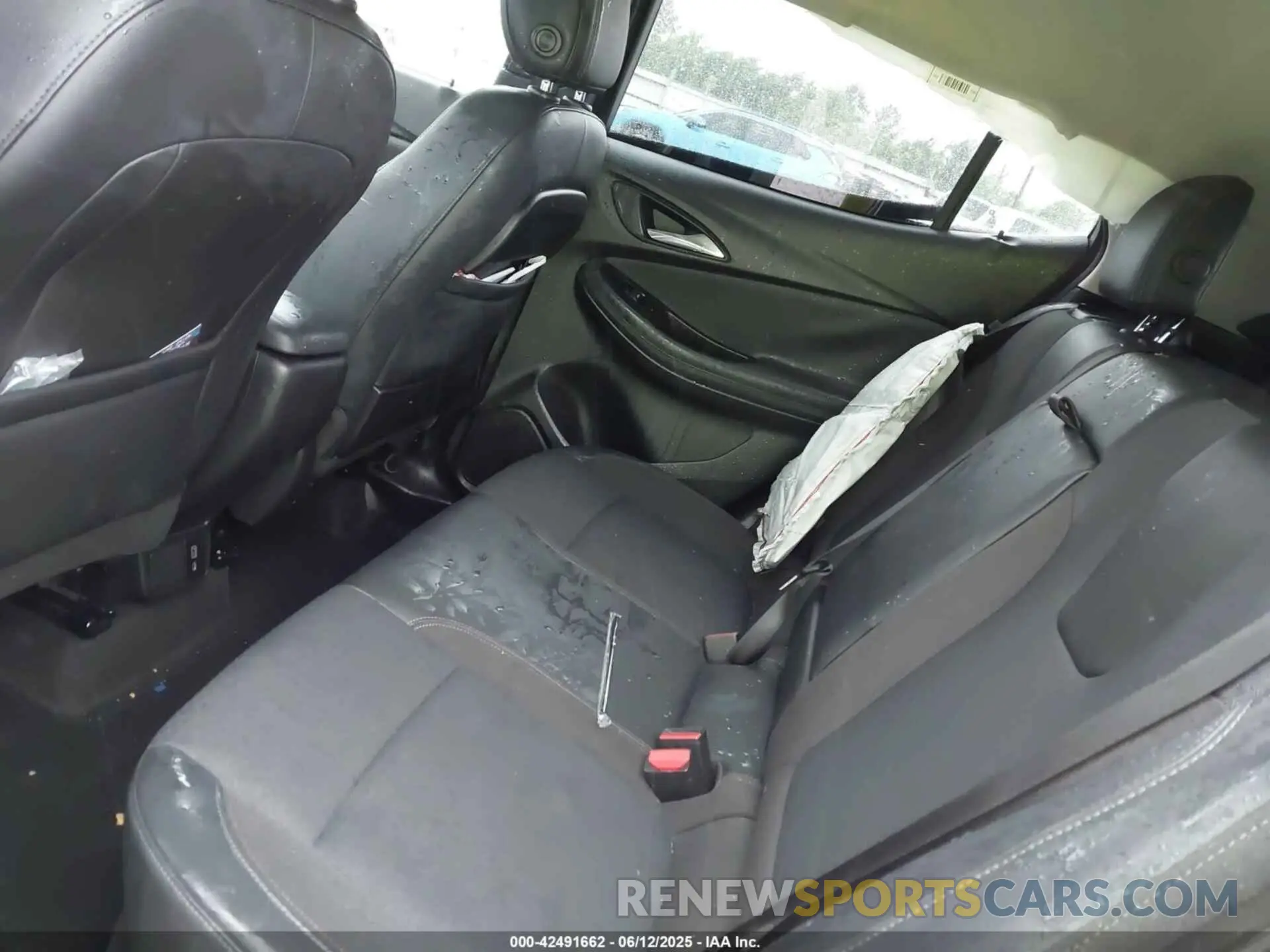 8 Photograph of a damaged car KL4MMDS21LB098437 BUICK ENCORE GX 2020