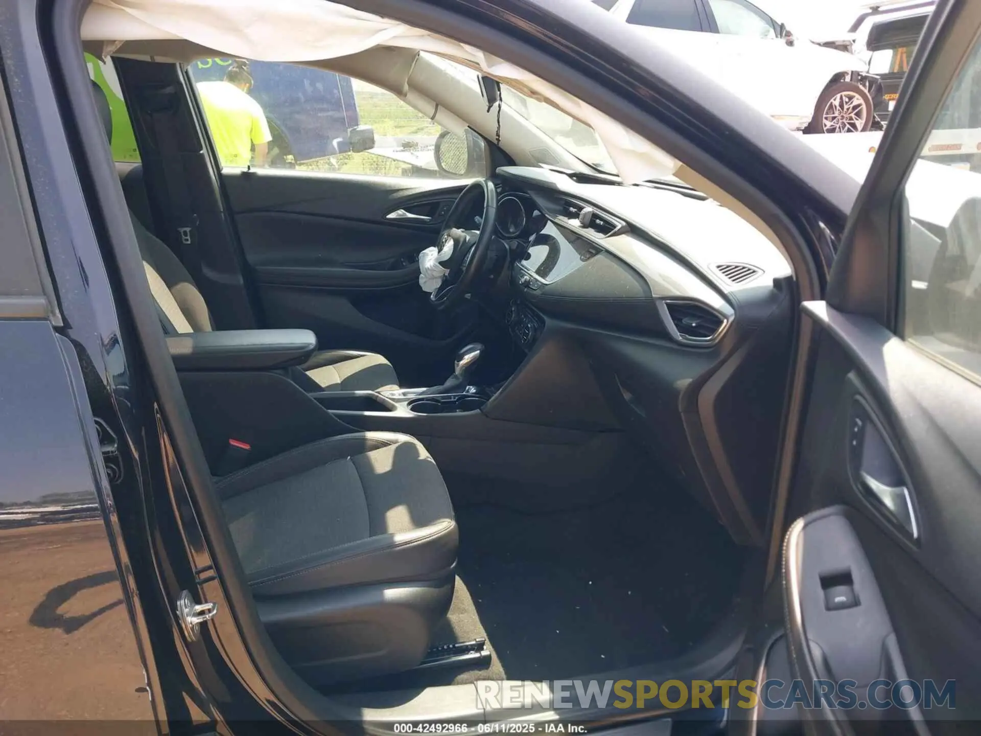 5 Photograph of a damaged car KL4MMDS25LB087425 BUICK ENCORE GX 2020