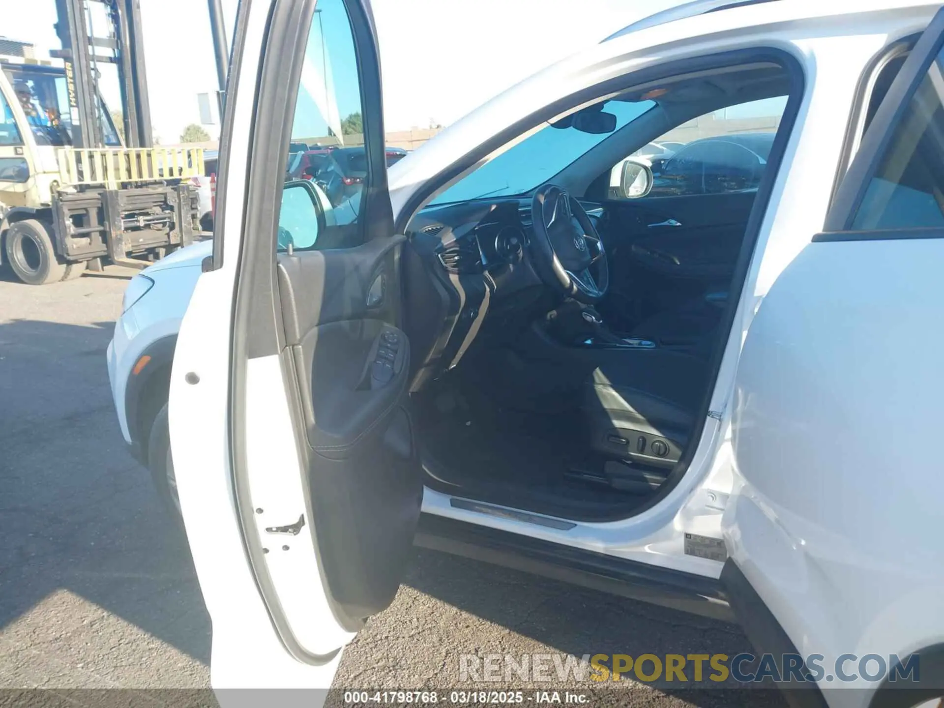 5 Photograph of a damaged car KL4MMDS26LB129746 BUICK ENCORE GX 2020