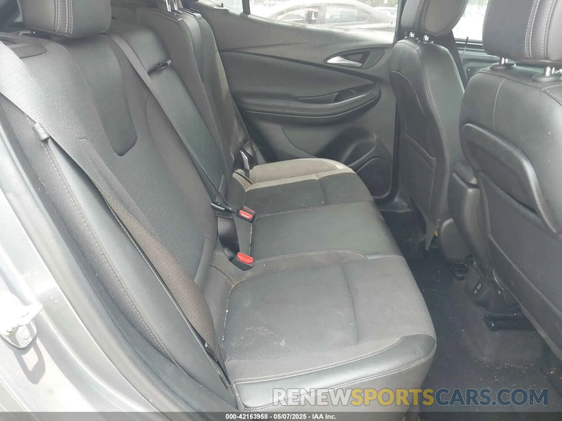 8 Photograph of a damaged car KL4MMDSL4LB107611 BUICK ENCORE GX 2020