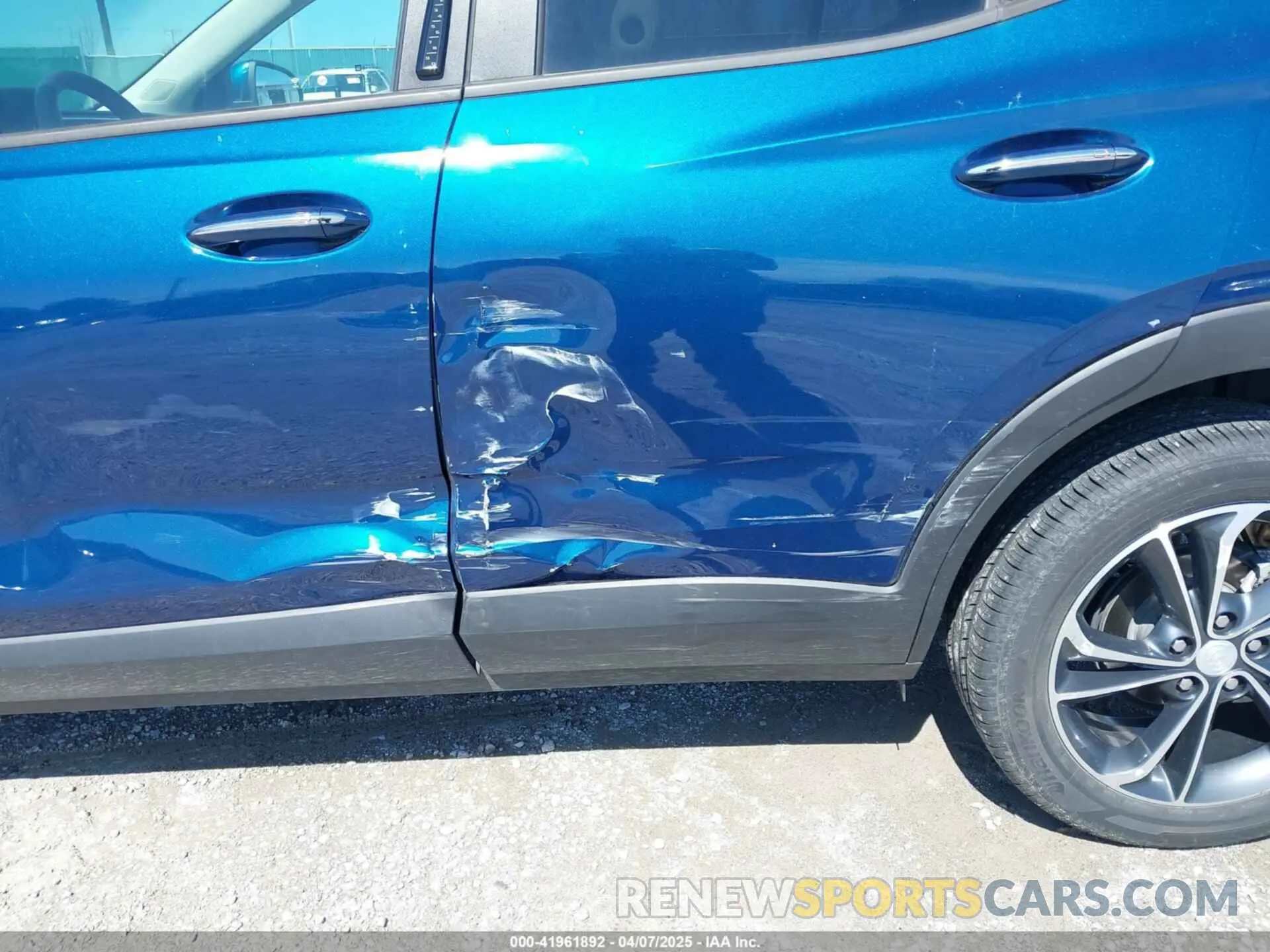 6 Photograph of a damaged car KL4MMESL3LB121909 BUICK ENCORE GX 2020