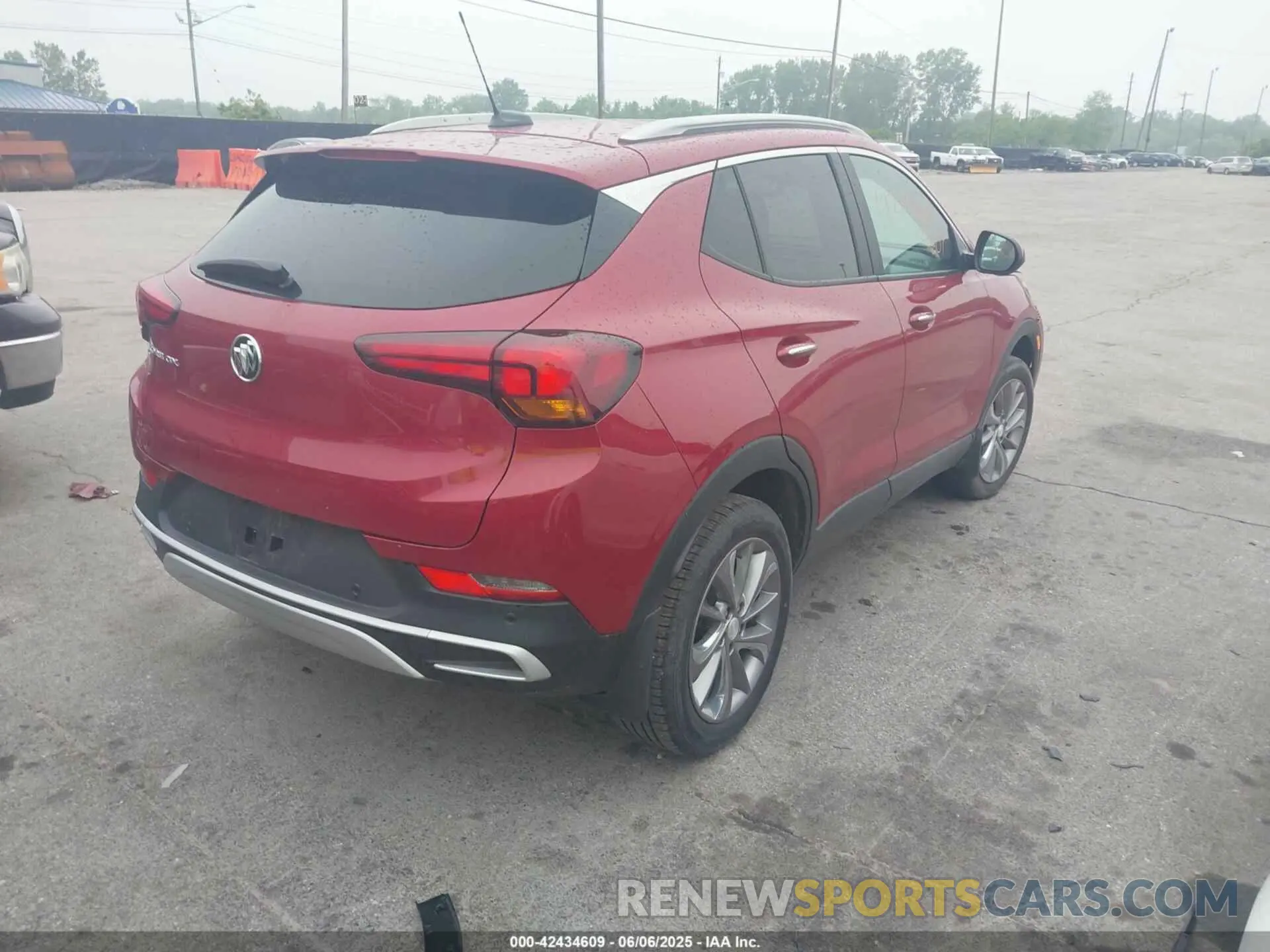4 Photograph of a damaged car KL4MMESL7LB128572 BUICK ENCORE GX 2020