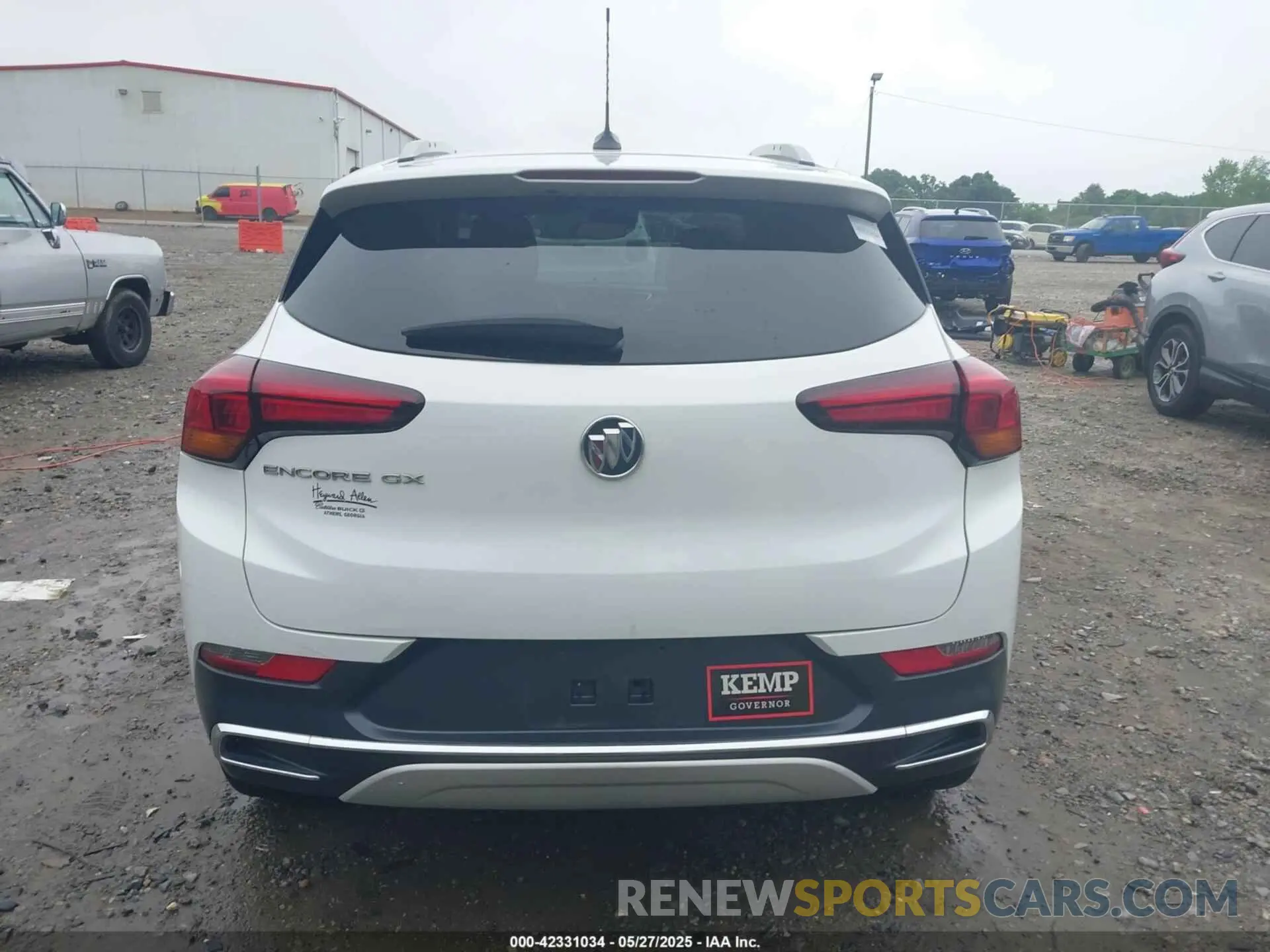 17 Photograph of a damaged car KL4MMFSL8LB127193 BUICK ENCORE GX 2020