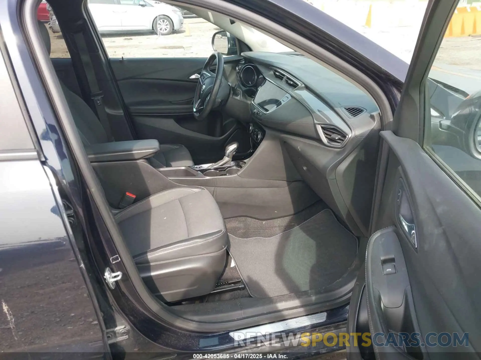 5 Photograph of a damaged car KL4MMBS21MB149991 BUICK ENCORE GX 2021