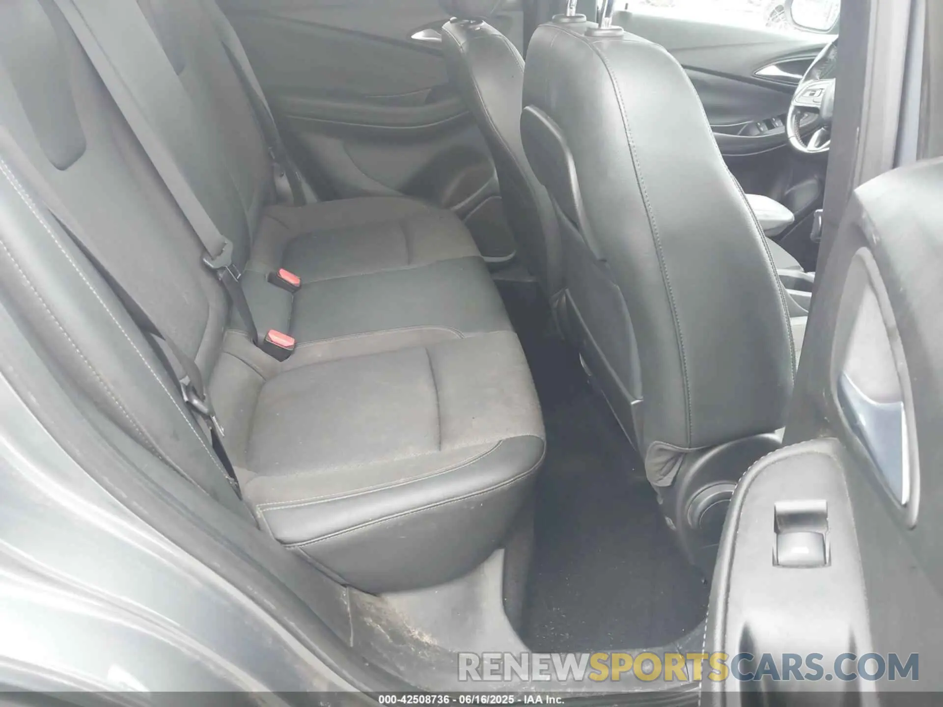 8 Photograph of a damaged car KL4MMBS21MB180531 BUICK ENCORE GX 2021