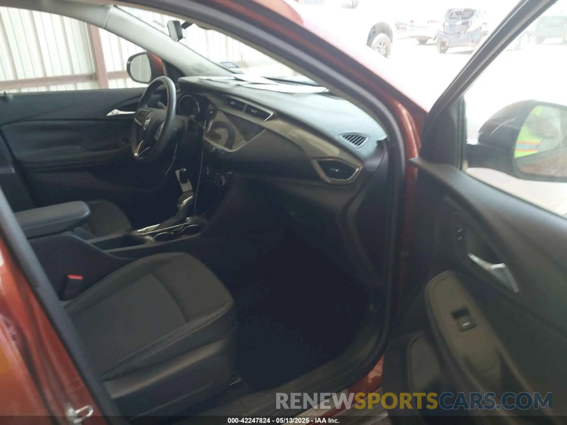 5 Photograph of a damaged car KL4MMBS24MB043633 BUICK ENCORE GX 2021