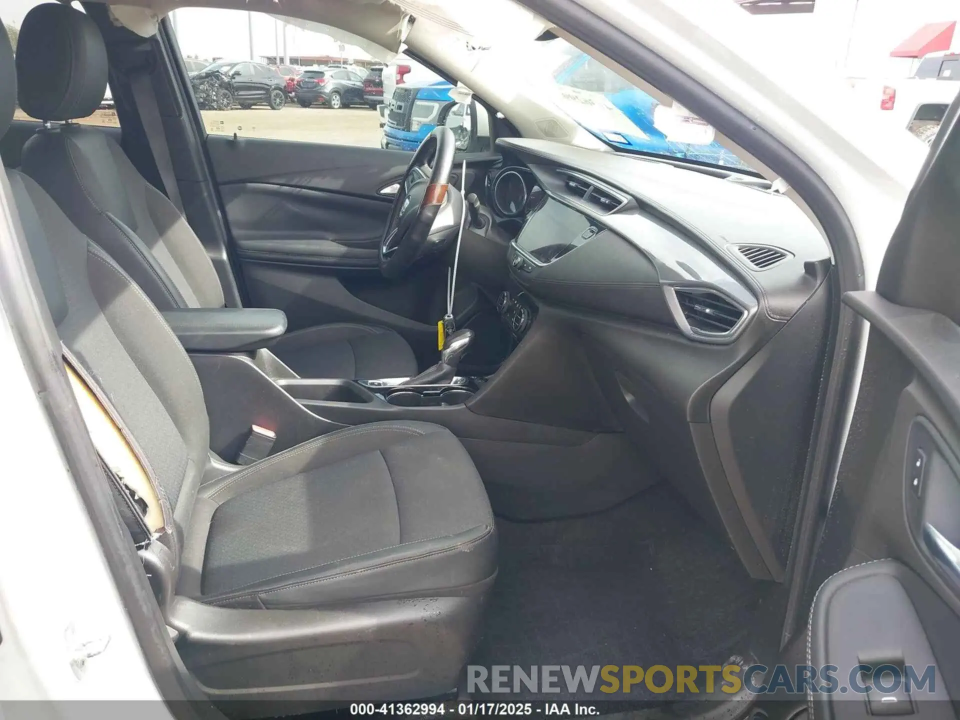 5 Photograph of a damaged car KL4MMDS22MB068722 BUICK ENCORE GX 2021