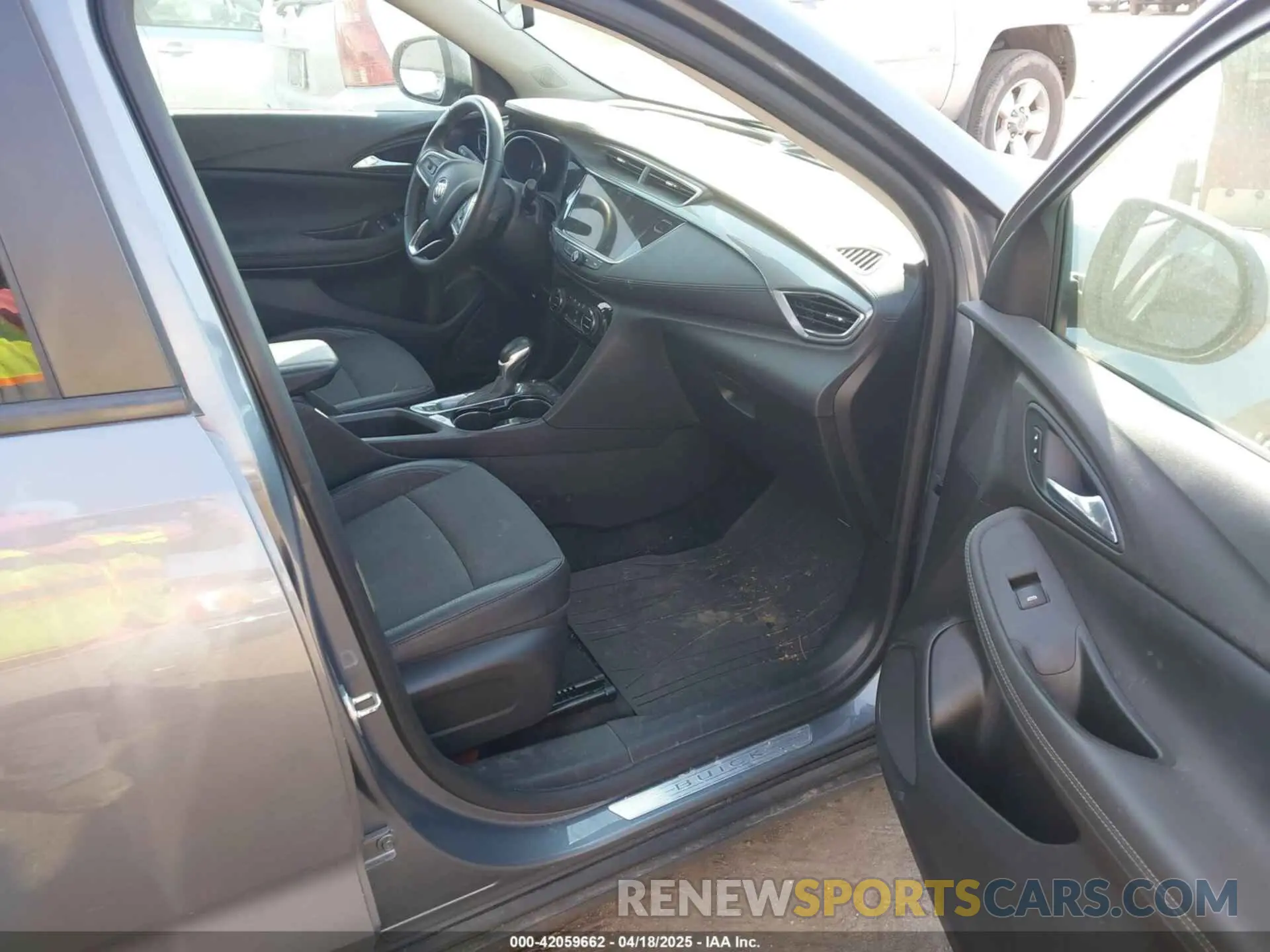 5 Photograph of a damaged car KL4MMDS2XMB093626 BUICK ENCORE GX 2021