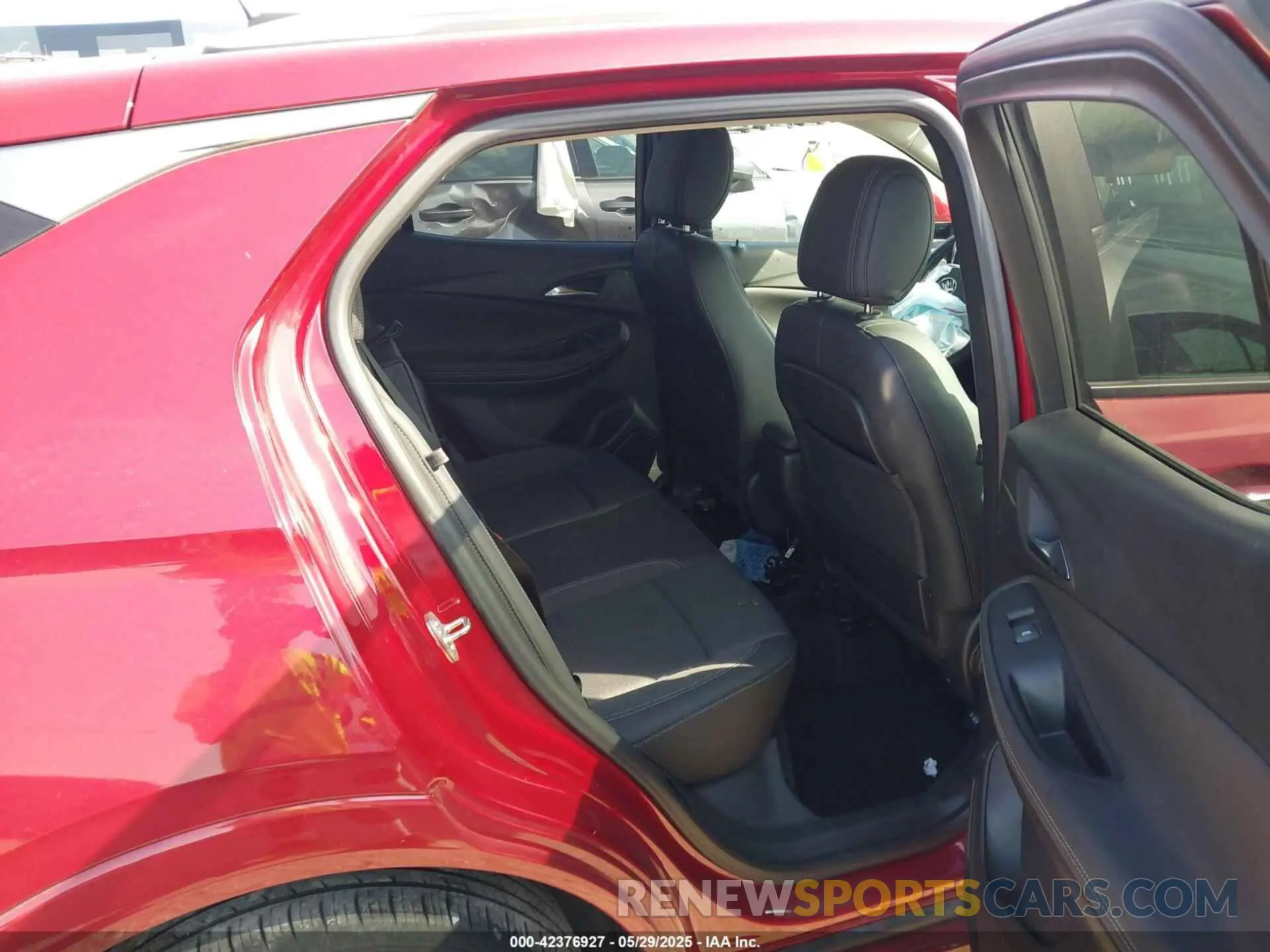 8 Photograph of a damaged car KL4MMESL2MB140260 BUICK ENCORE GX 2021