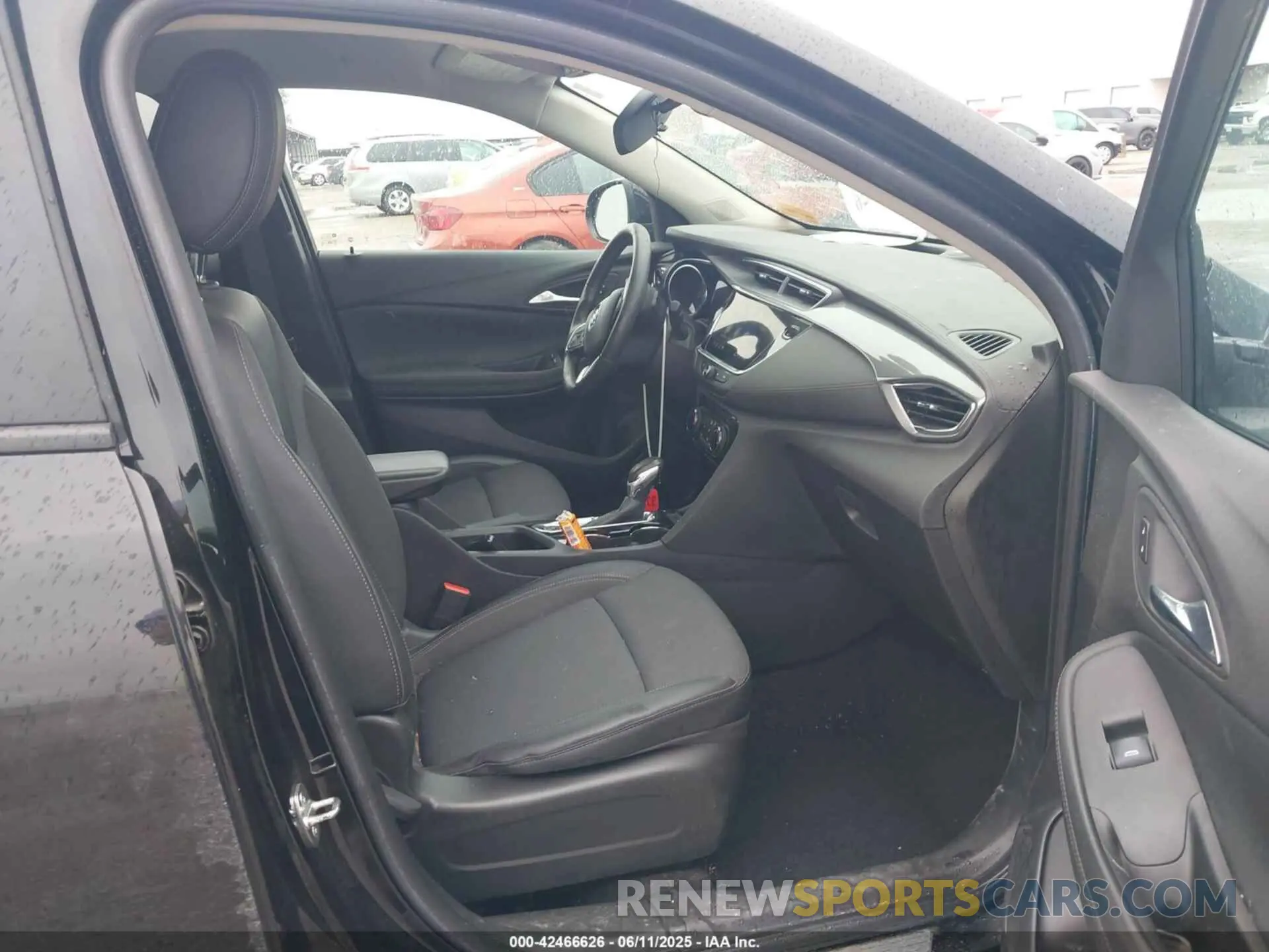 5 Photograph of a damaged car KL4MMBS20NB132178 BUICK ENCORE GX 2022
