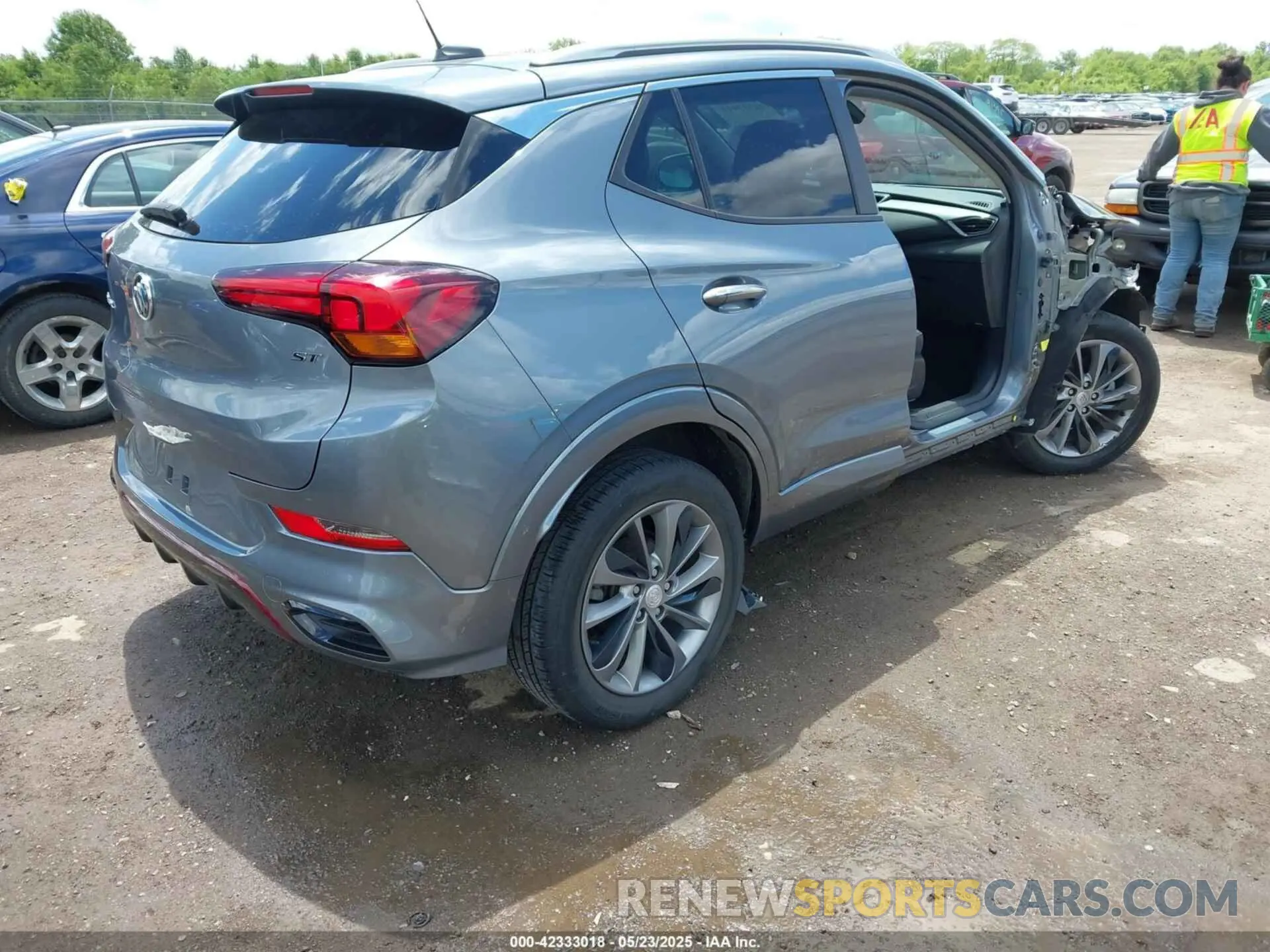 4 Photograph of a damaged car KL4MMBS26NB097713 BUICK ENCORE GX 2022