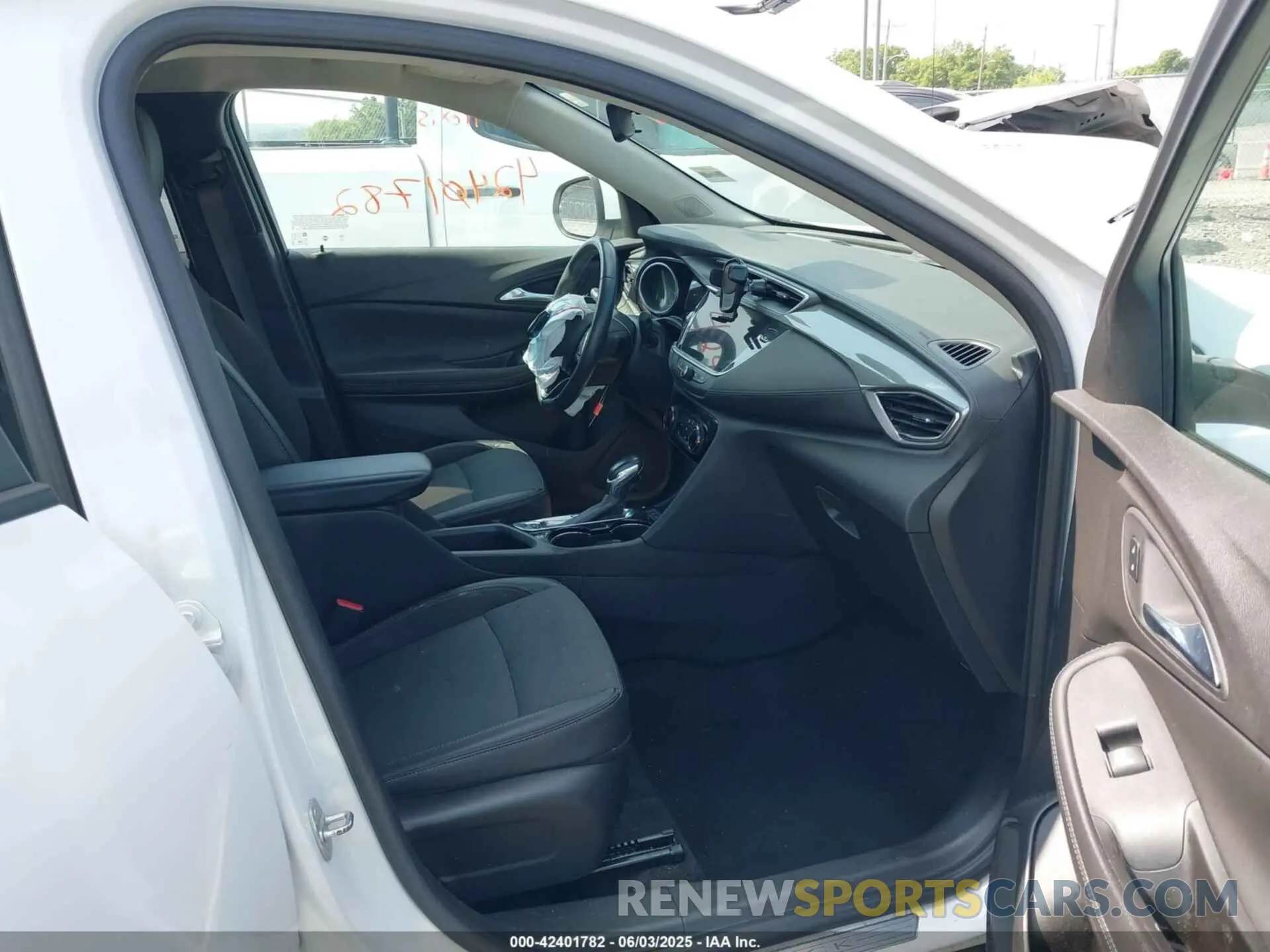 5 Photograph of a damaged car KL4MMCSL1NB055979 BUICK ENCORE GX 2022
