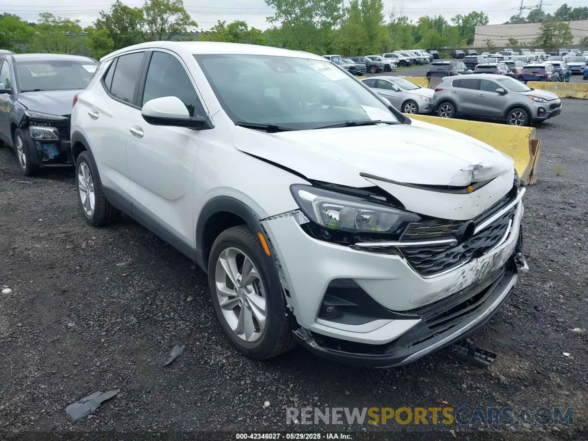 1 Photograph of a damaged car KL4MMCSL3NB113137 BUICK ENCORE GX 2022