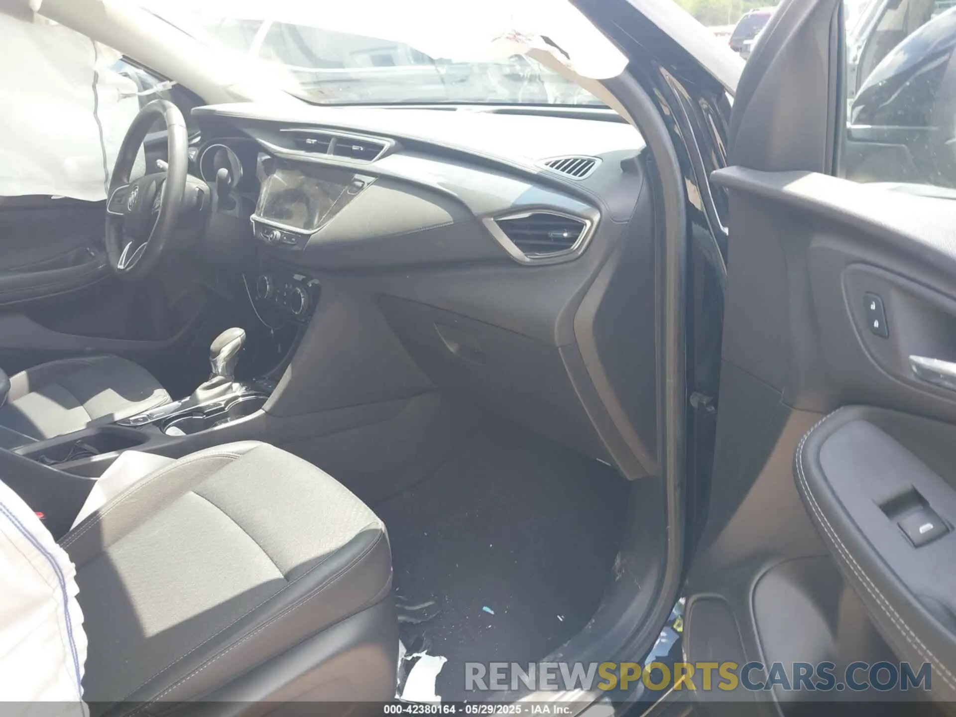 5 Photograph of a damaged car KL4MMCSL4NB061534 BUICK ENCORE GX 2022