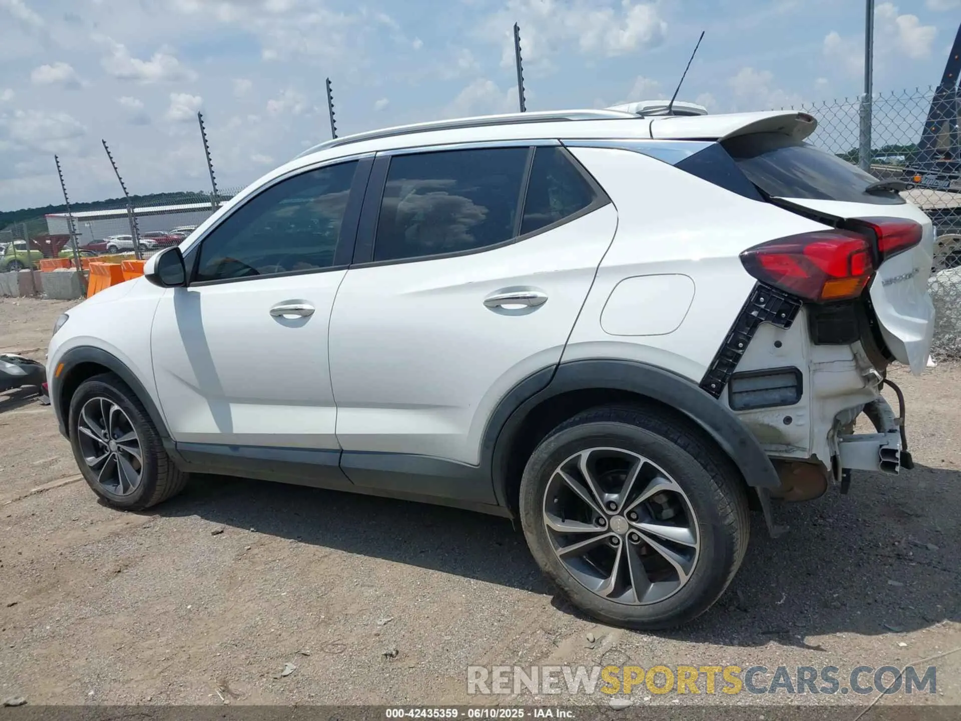 15 Photograph of a damaged car KL4MMDS25NB098038 BUICK ENCORE GX 2022