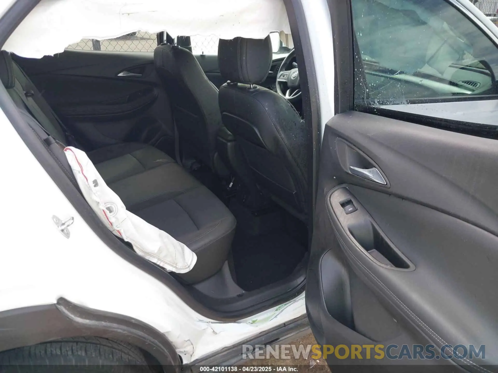 8 Photograph of a damaged car KL4MMDS28NB106259 BUICK ENCORE GX 2022
