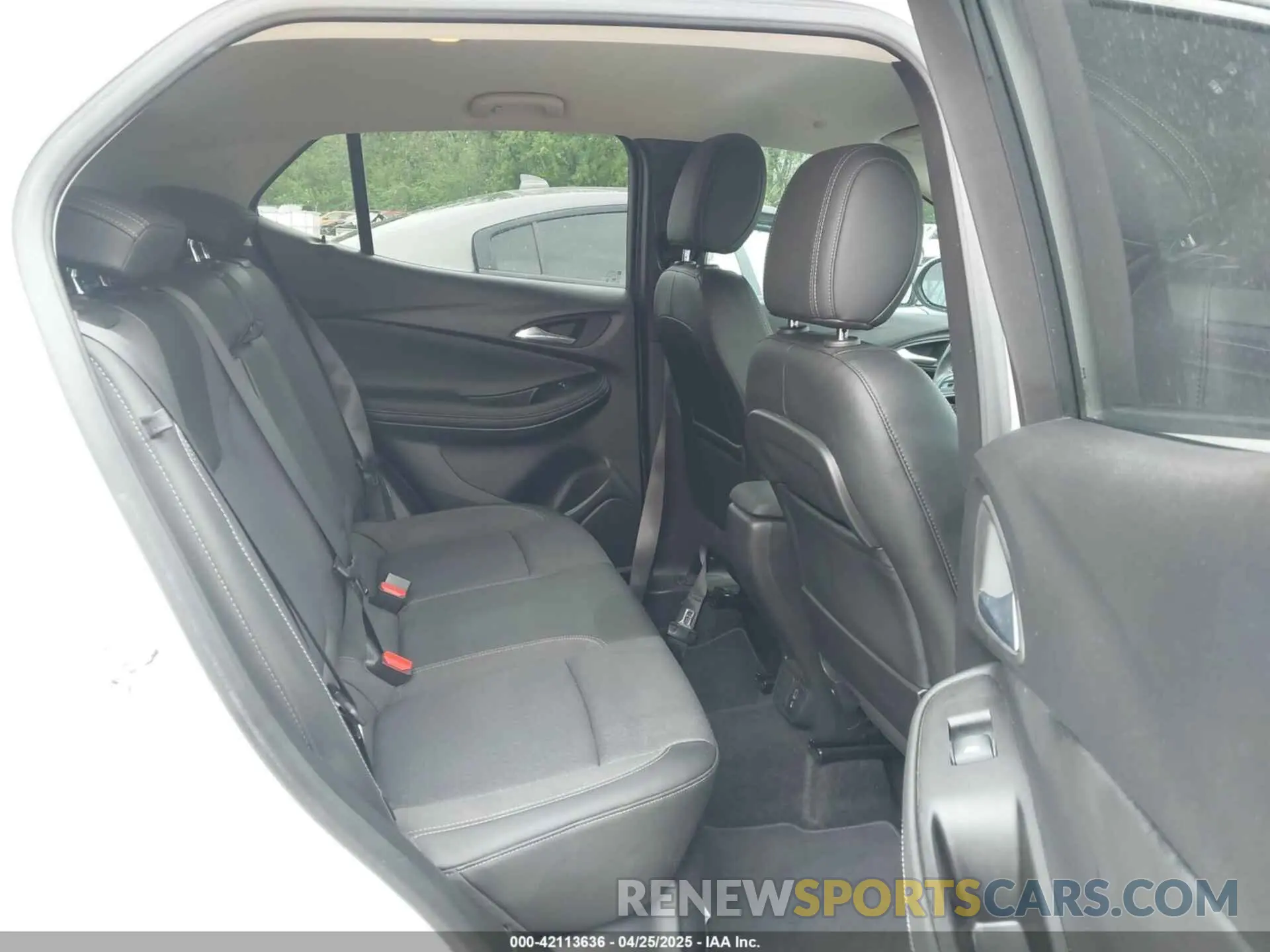 8 Photograph of a damaged car KL4MMESL4NB122084 BUICK ENCORE GX 2022