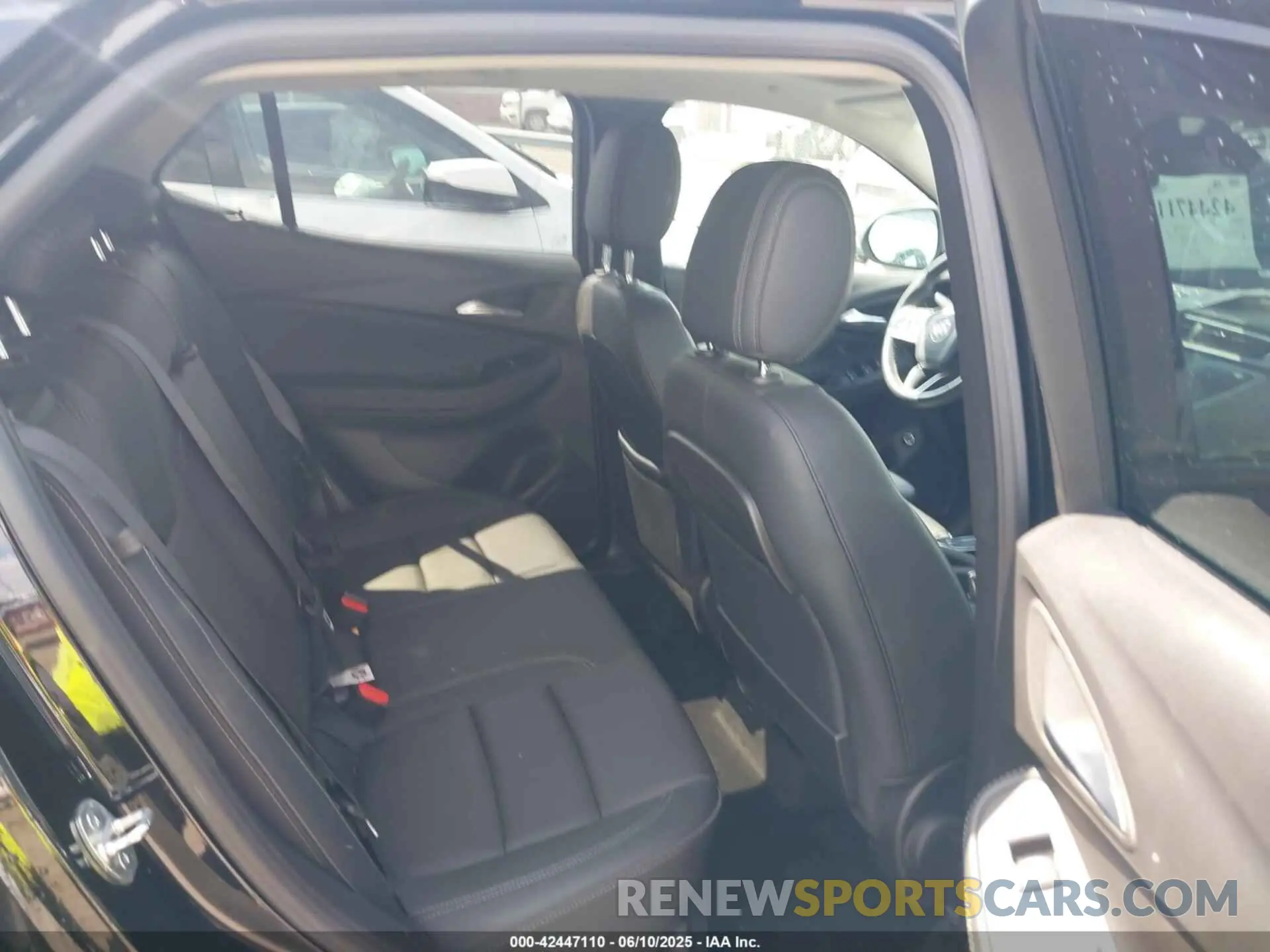 8 Photograph of a damaged car KL4MMFSL9NB021452 BUICK ENCORE GX 2022