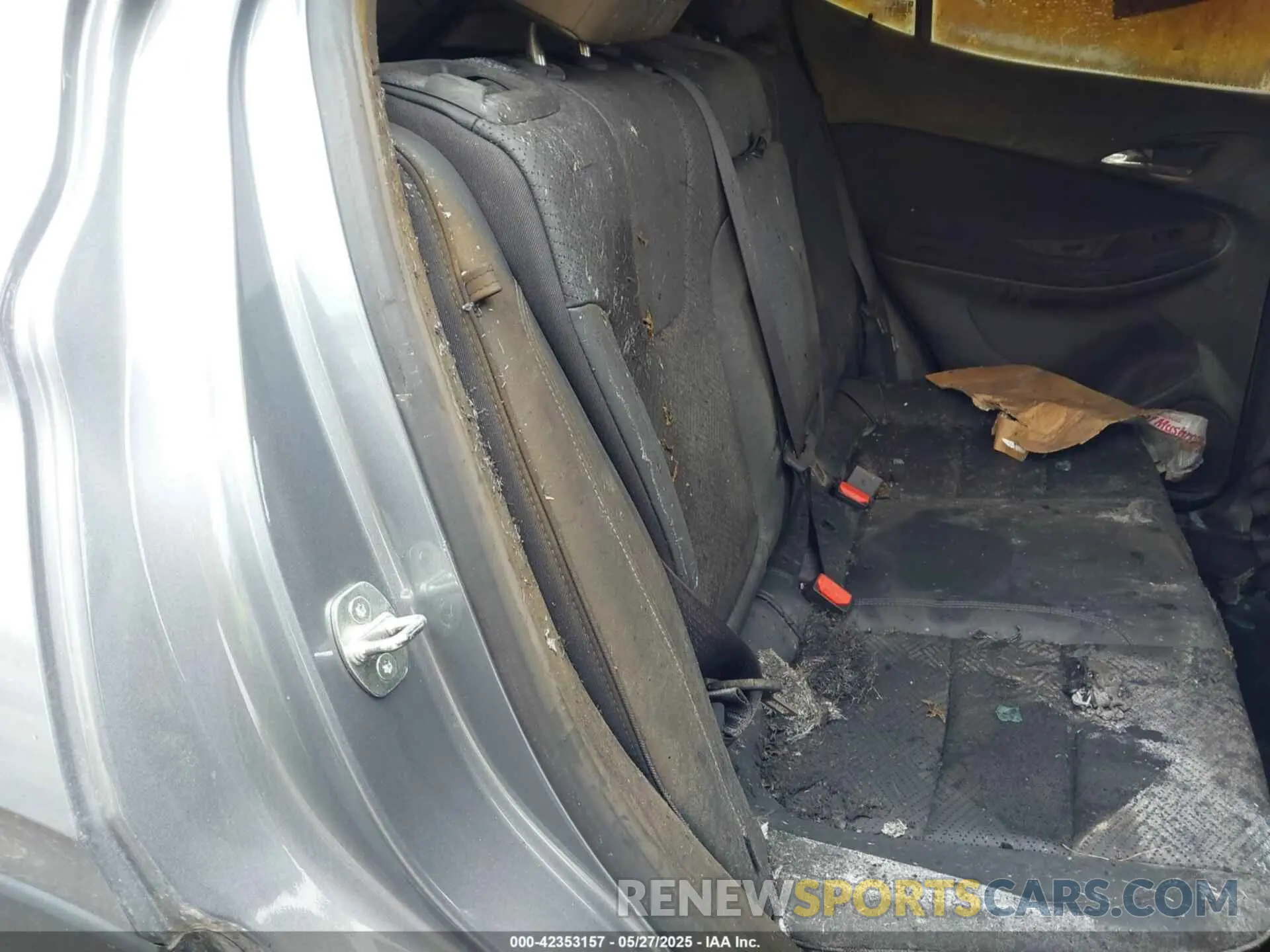 8 Photograph of a damaged car KL4MMGSL2NB024182 BUICK ENCORE GX 2022
