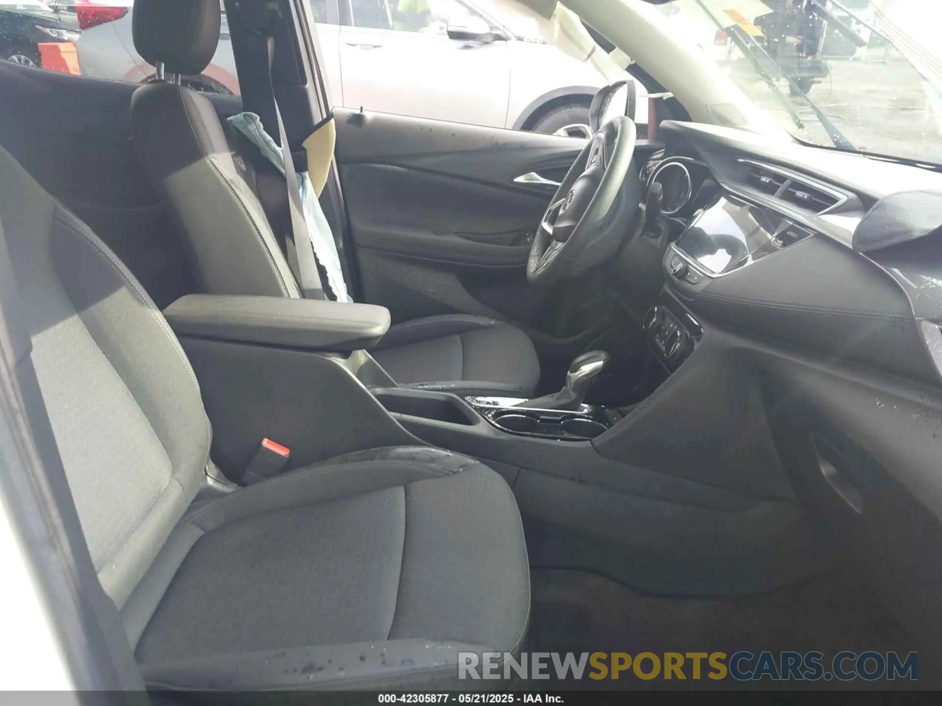 5 Photograph of a damaged car KL4MMBS22PB095279 BUICK ENCORE GX 2023