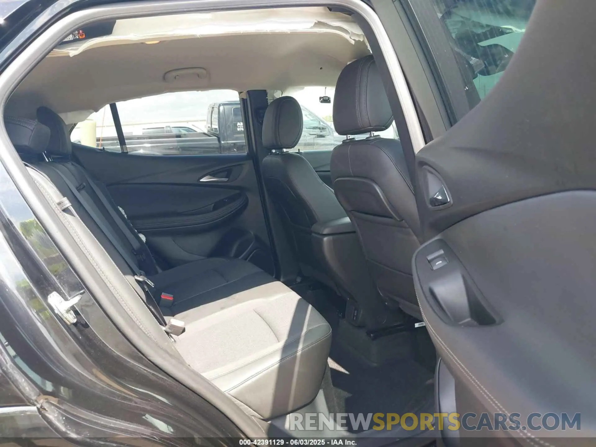 8 Photograph of a damaged car KL4MMDS21PB137761 BUICK ENCORE GX 2023