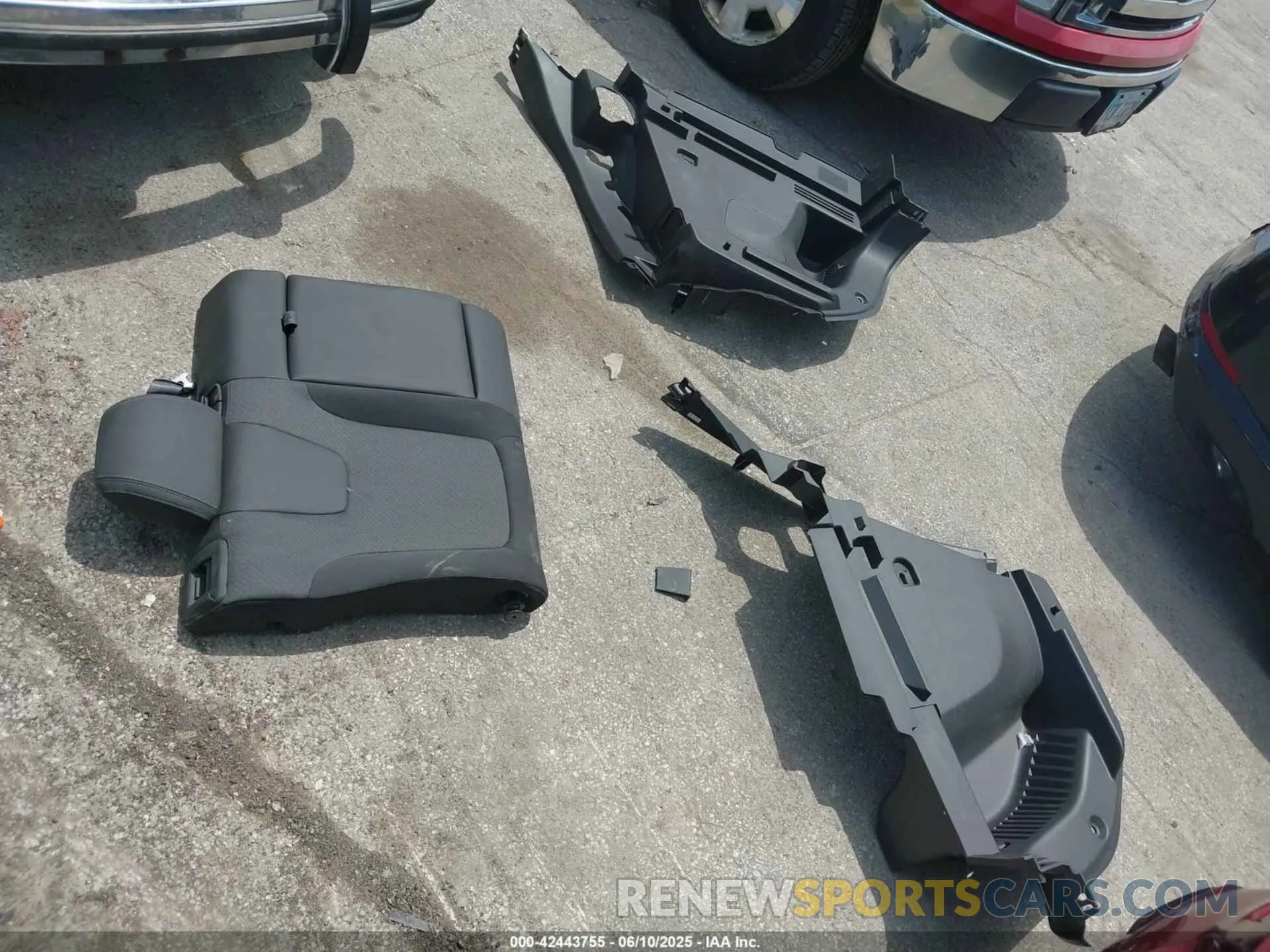 18 Photograph of a damaged car KL4MMDS26PB097855 BUICK ENCORE GX 2023