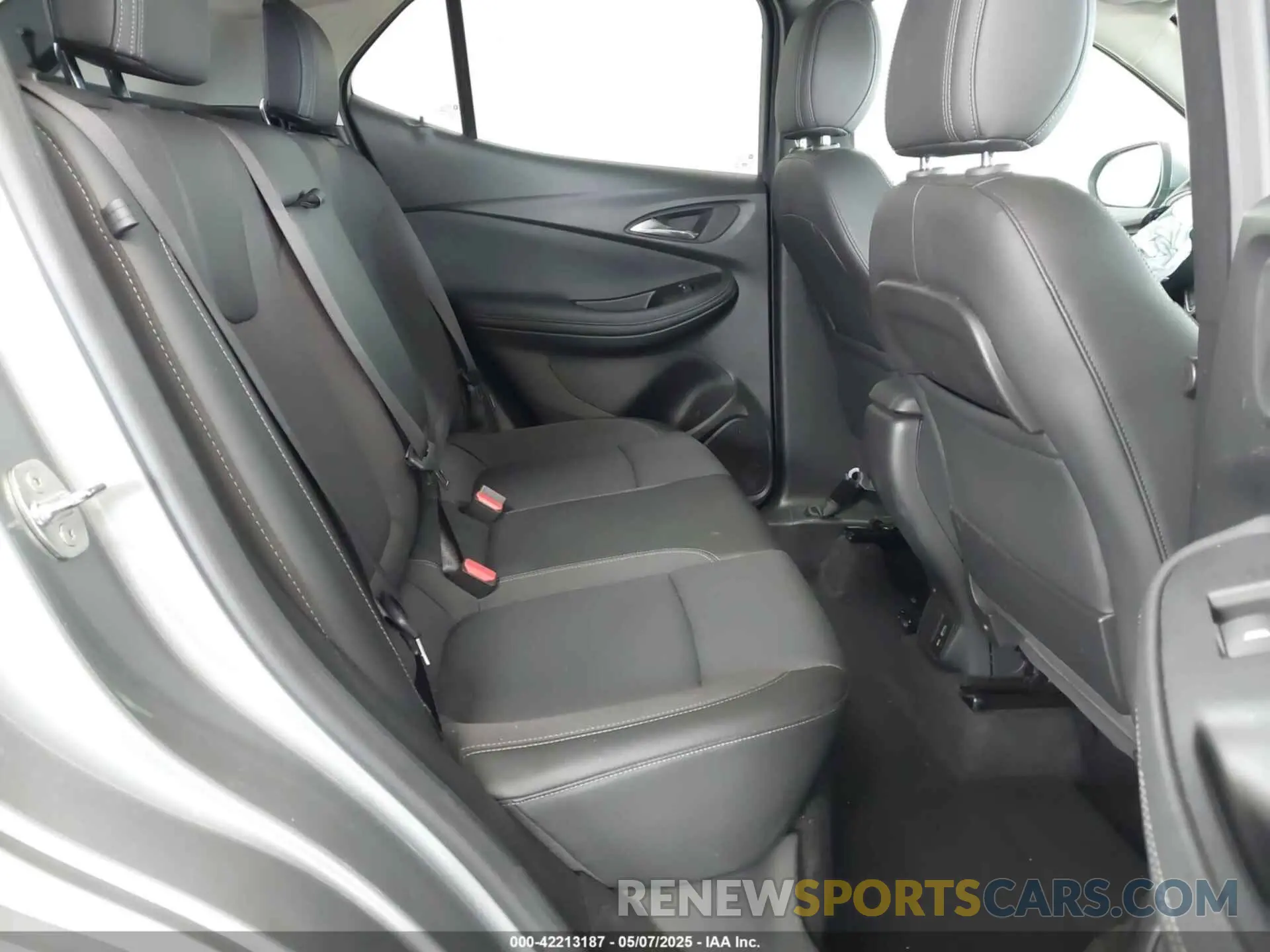 8 Photograph of a damaged car KL4MMDSL4PB123491 BUICK ENCORE GX 2023