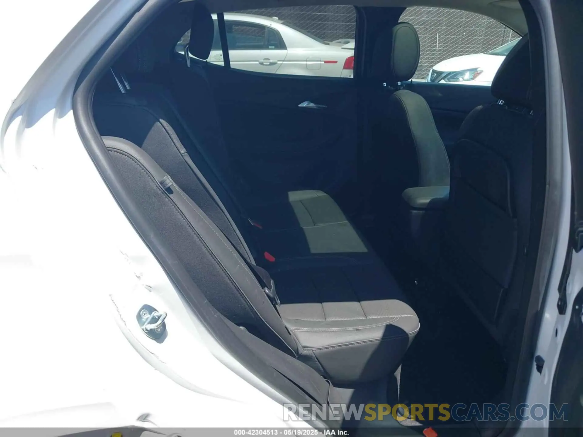 8 Photograph of a damaged car KL4MMFSL8PB028234 BUICK ENCORE GX 2023