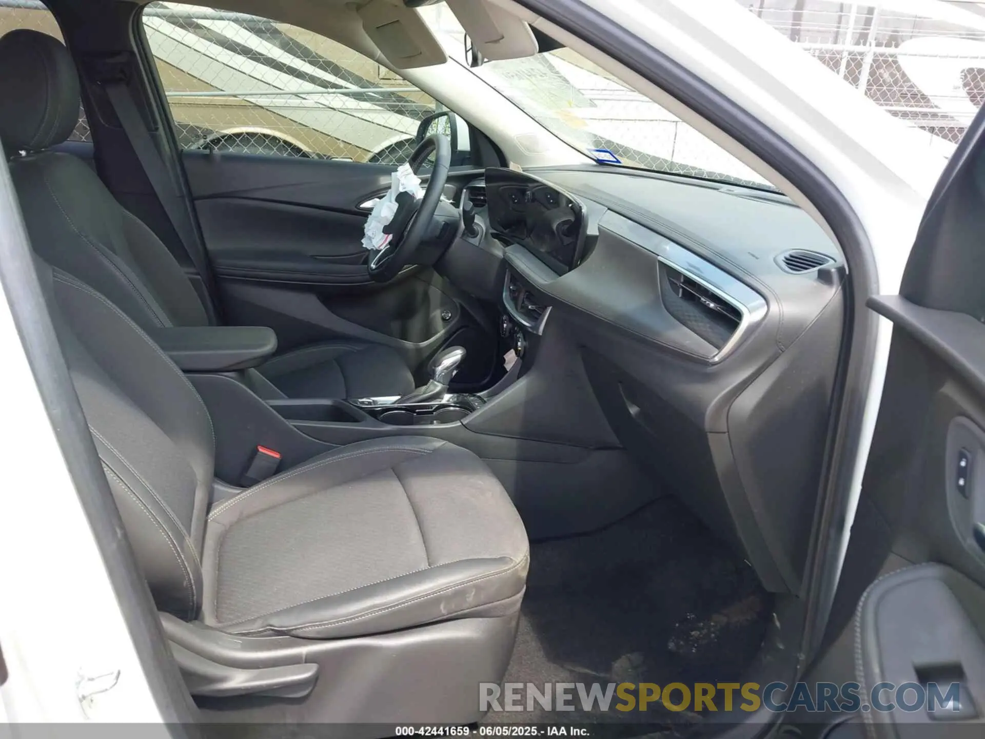 5 Photograph of a damaged car KL4AMBSL0RB015136 BUICK ENCORE GX 2024