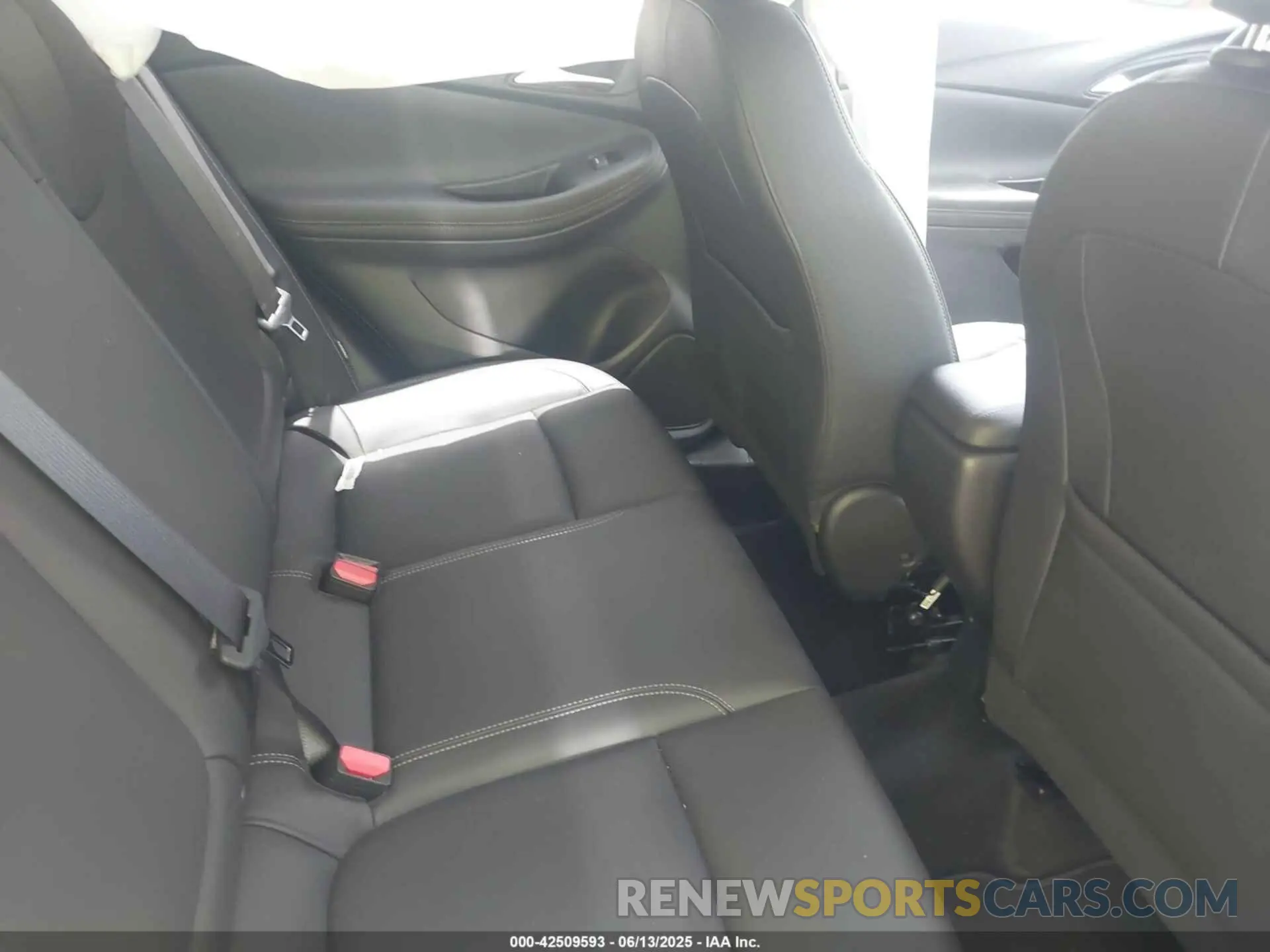 8 Photograph of a damaged car KL4AMESL6RB105988 BUICK ENCORE GX 2024