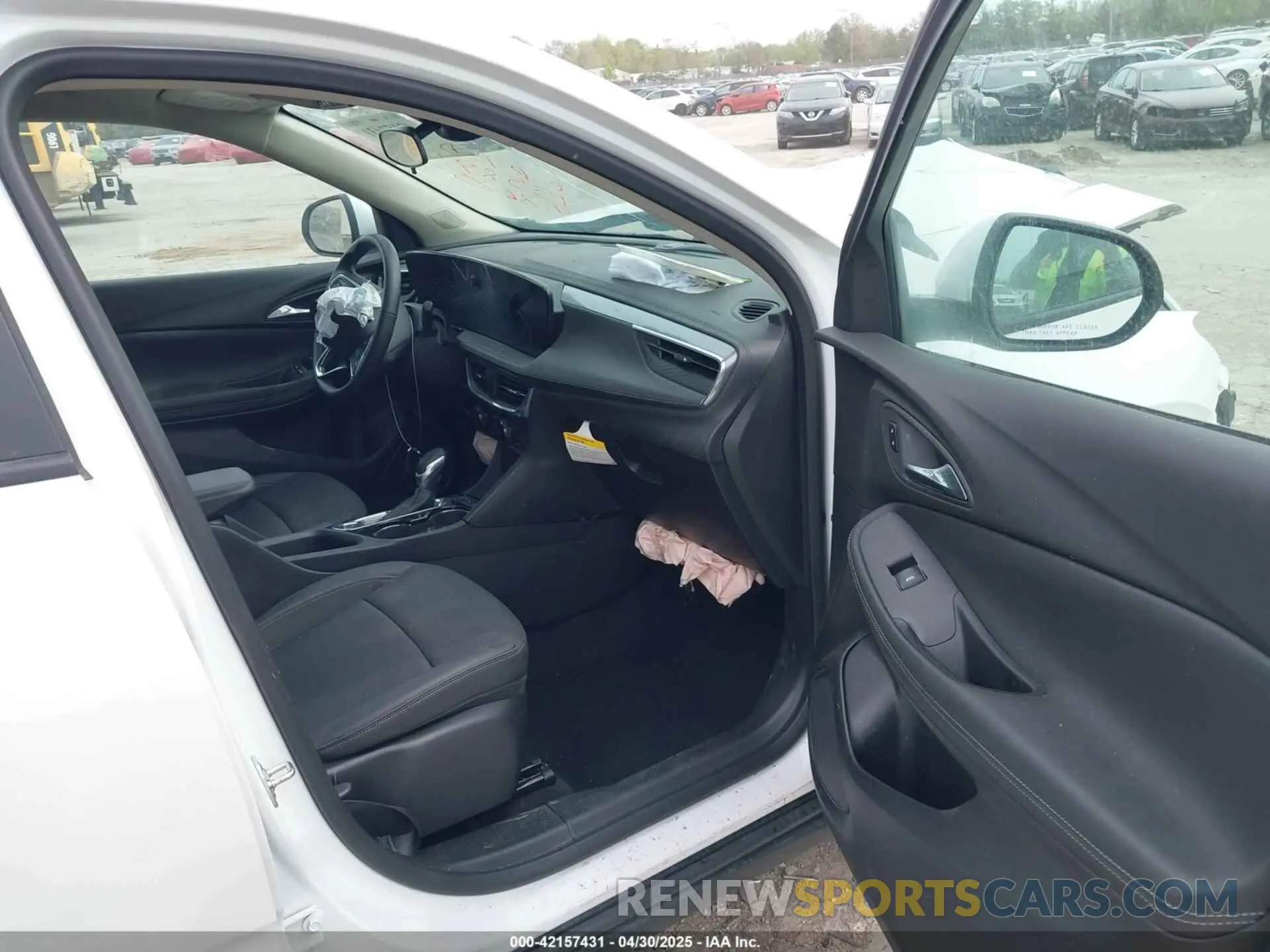 5 Photograph of a damaged car KL4AMBSLXSB036145 BUICK ENCORE GX 2025