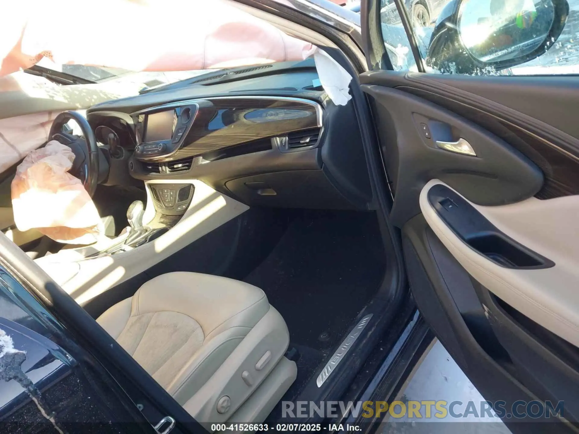 5 Photograph of a damaged car LRBFX1SA4KD125515 BUICK ENVISION 2019