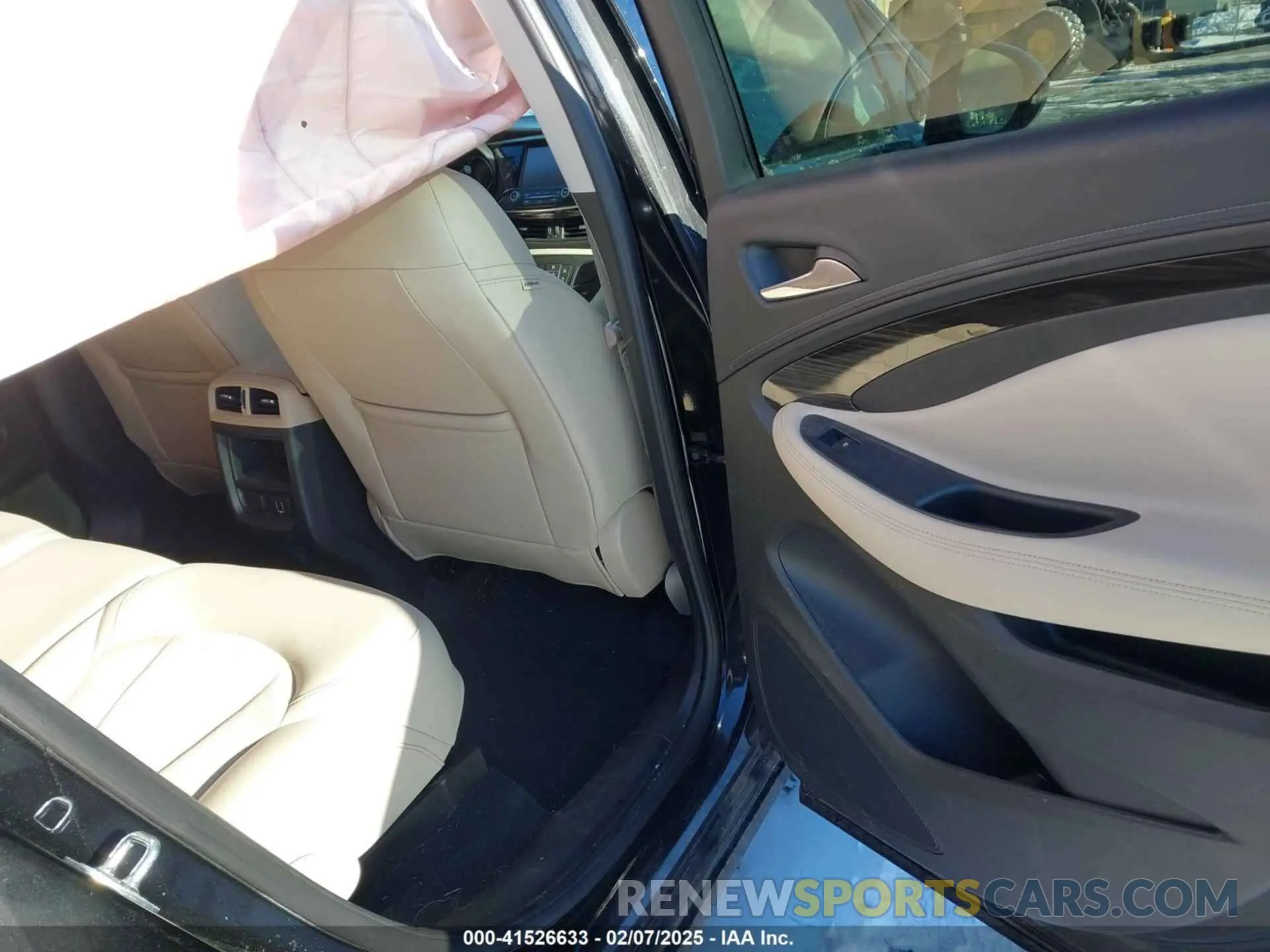 8 Photograph of a damaged car LRBFX1SA4KD125515 BUICK ENVISION 2019