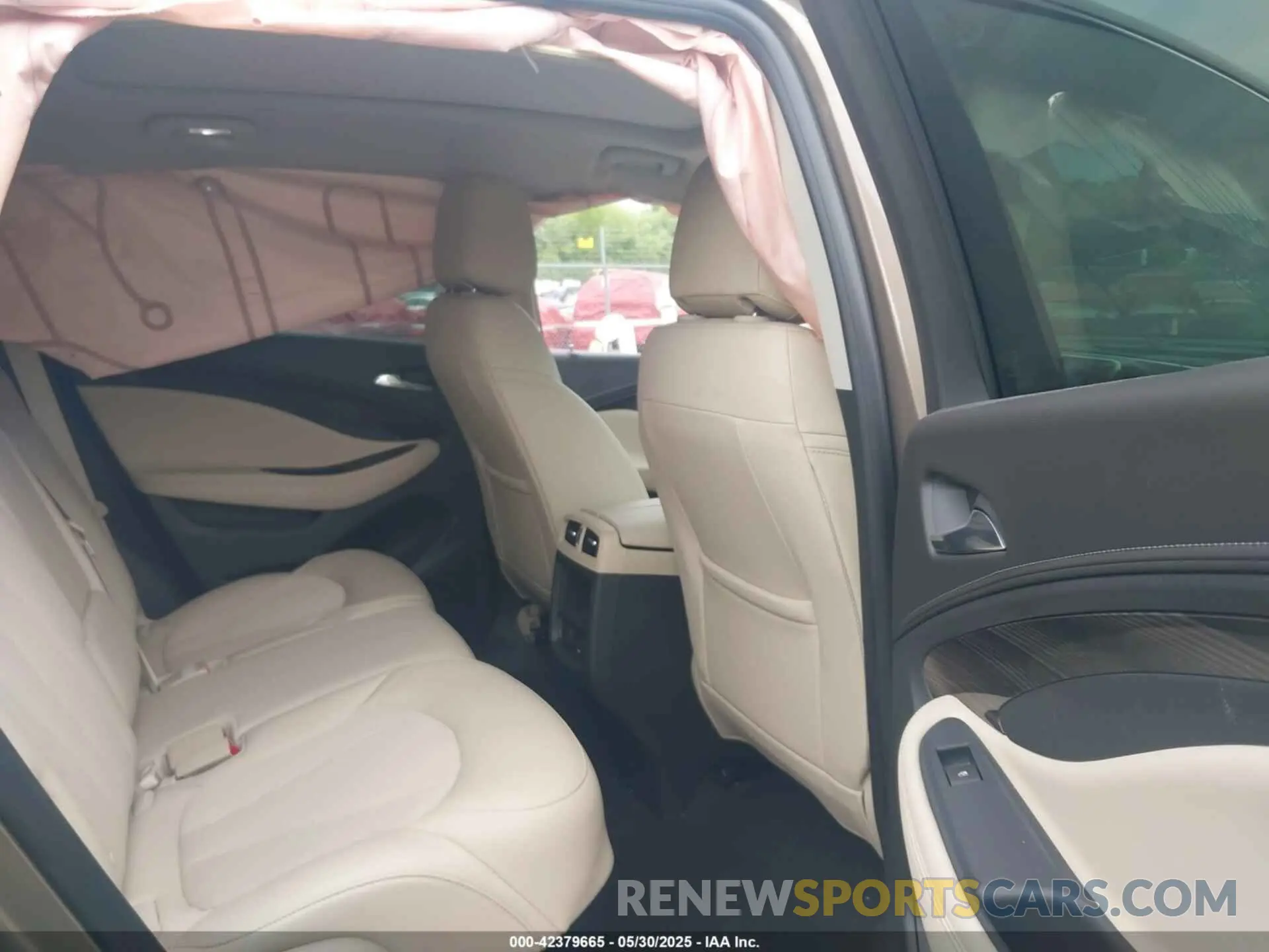 8 Photograph of a damaged car LRBFX1SAXKD087501 BUICK ENVISION 2019