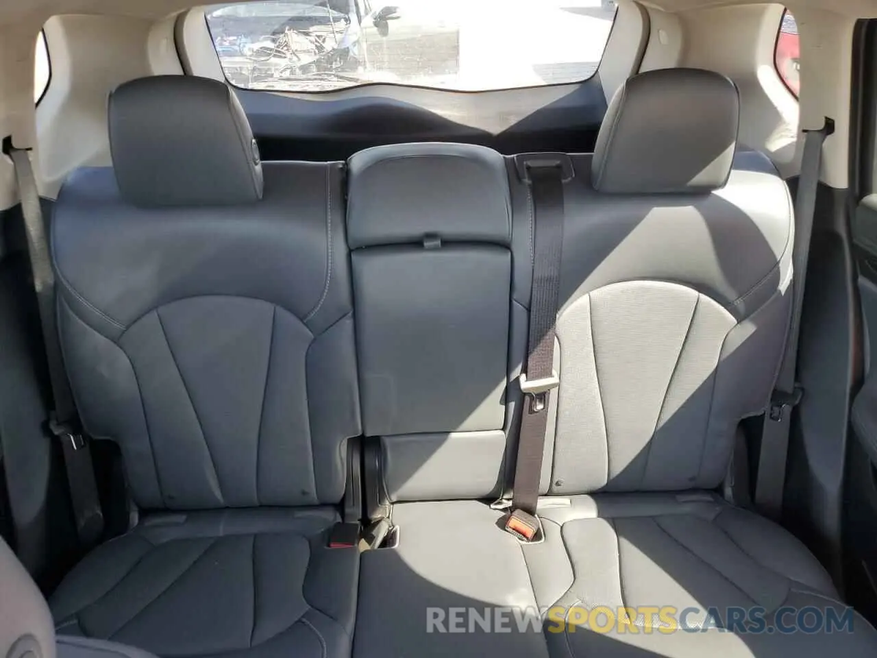 10 Photograph of a damaged car LRBFX2SA0KD022596 BUICK ENVISION 2019