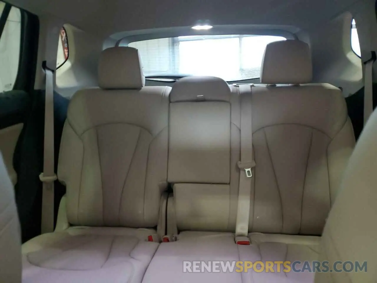 10 Photograph of a damaged car LRBFX2SA3KD125625 BUICK ENVISION 2019
