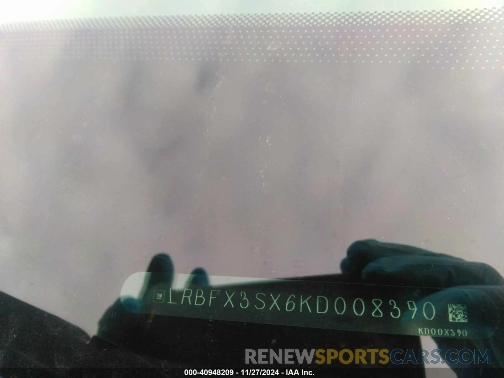 9 Photograph of a damaged car LRBFX3SX6KD008390 BUICK ENVISION 2019