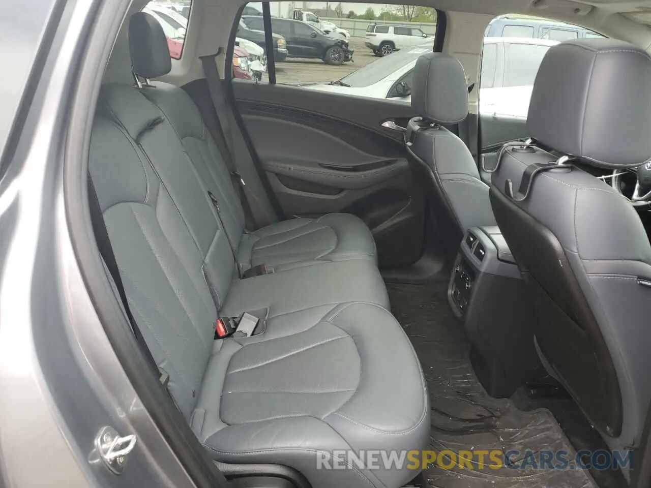 10 Photograph of a damaged car LRBFX4SX8KD009238 BUICK ENVISION 2019