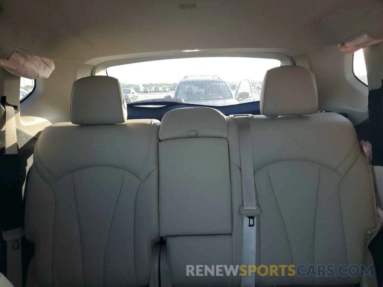 10 Photograph of a damaged car LRBFXBSA4KD008507 BUICK ENVISION 2019