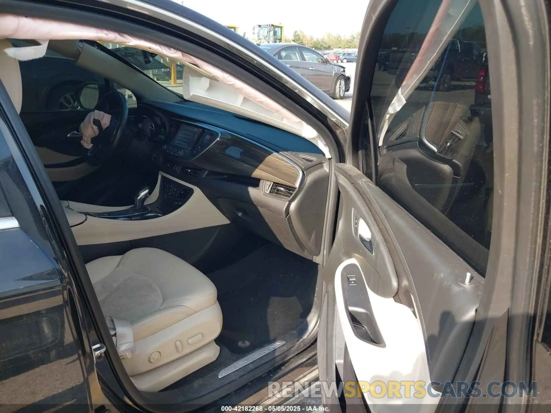5 Photograph of a damaged car LRBFXBSA4KD146323 BUICK ENVISION 2019