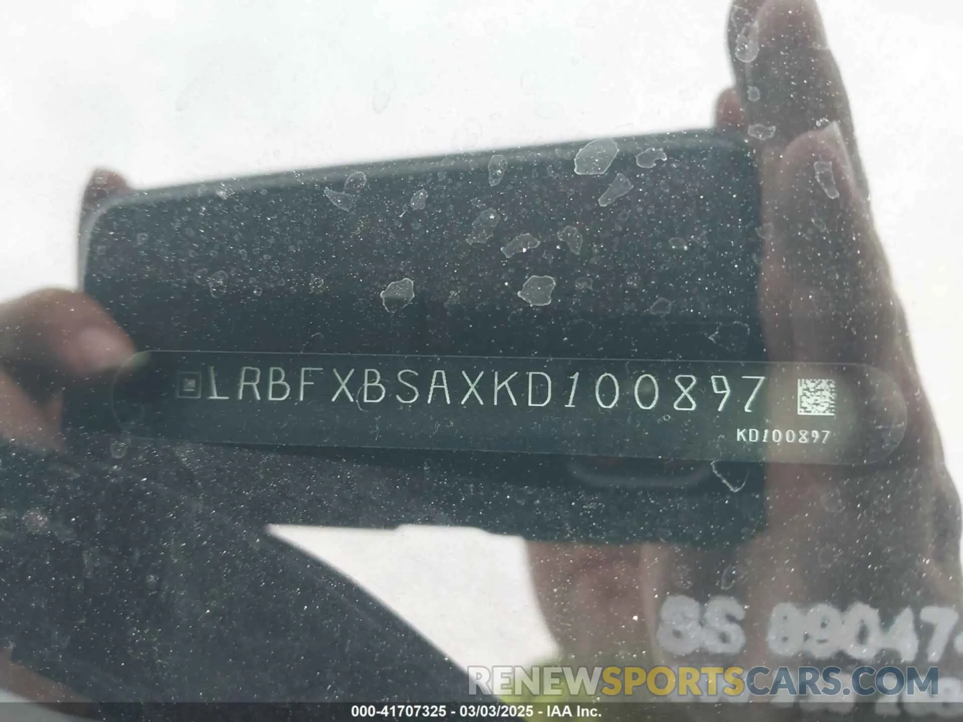 18 Photograph of a damaged car LRBFXBSAXKD100897 BUICK ENVISION 2019
