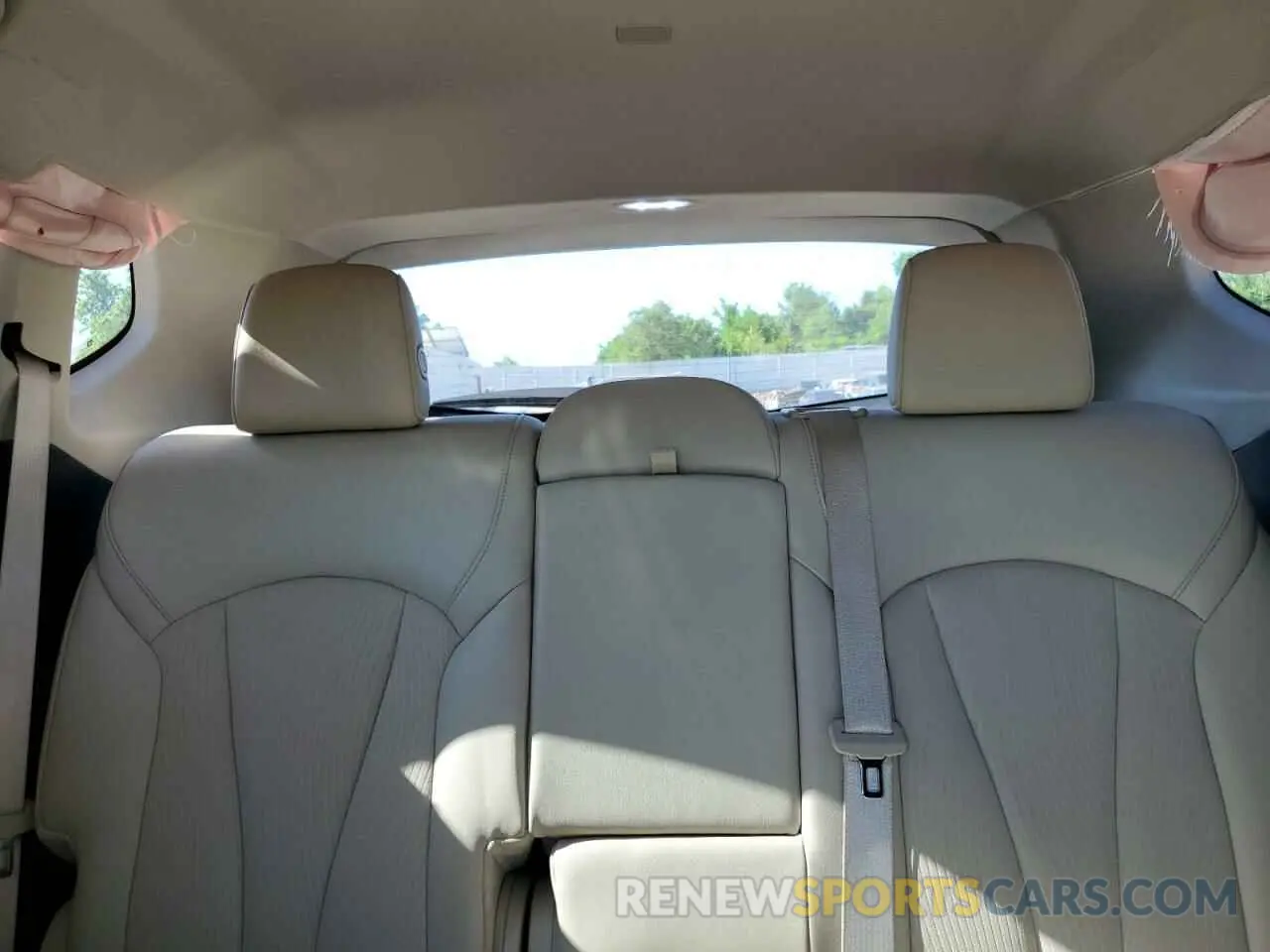 10 Photograph of a damaged car LRBFXBSAXKD128957 BUICK ENVISION 2019
