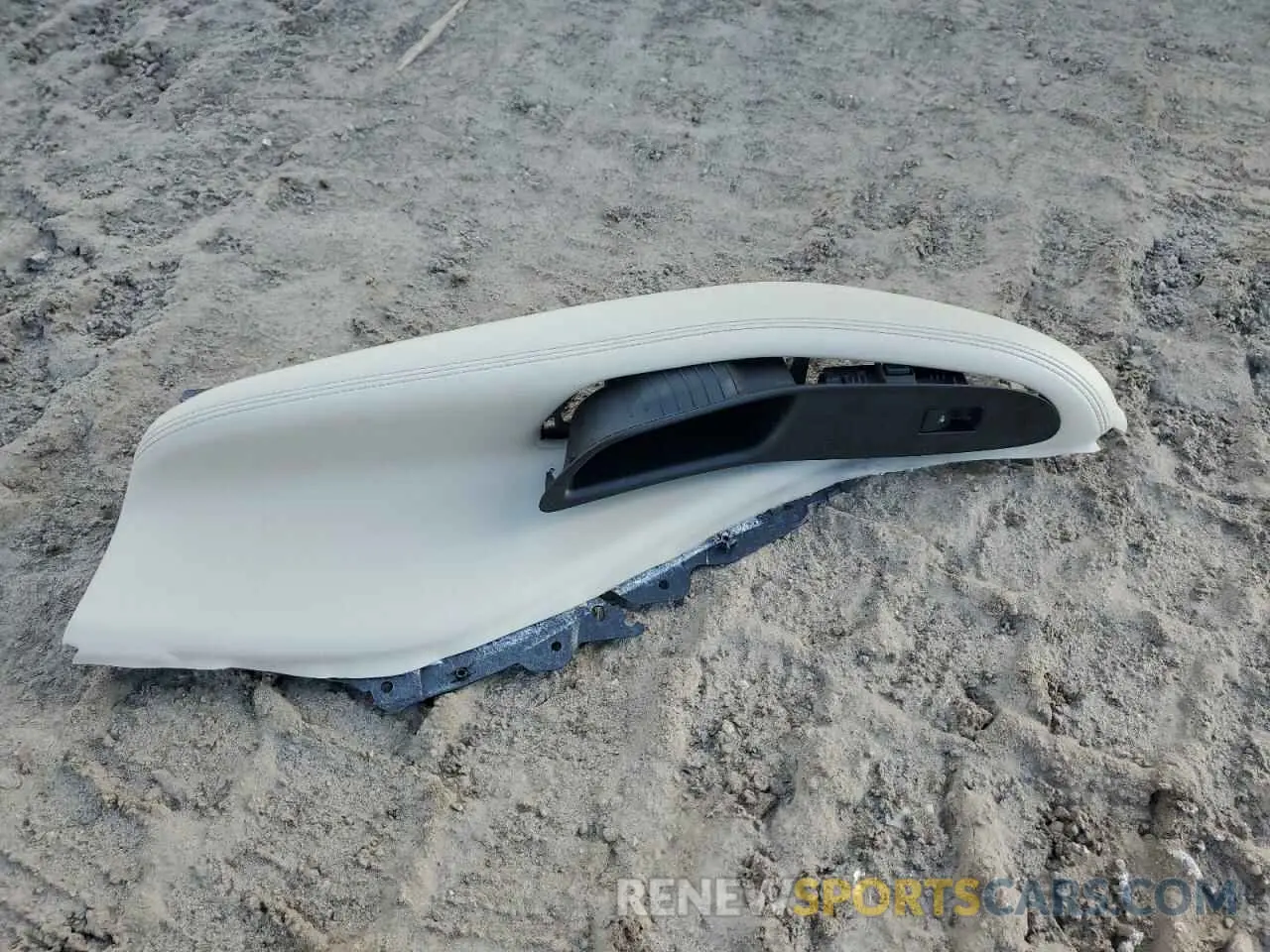 15 Photograph of a damaged car LRBFXCSA0KD058021 BUICK ENVISION 2019
