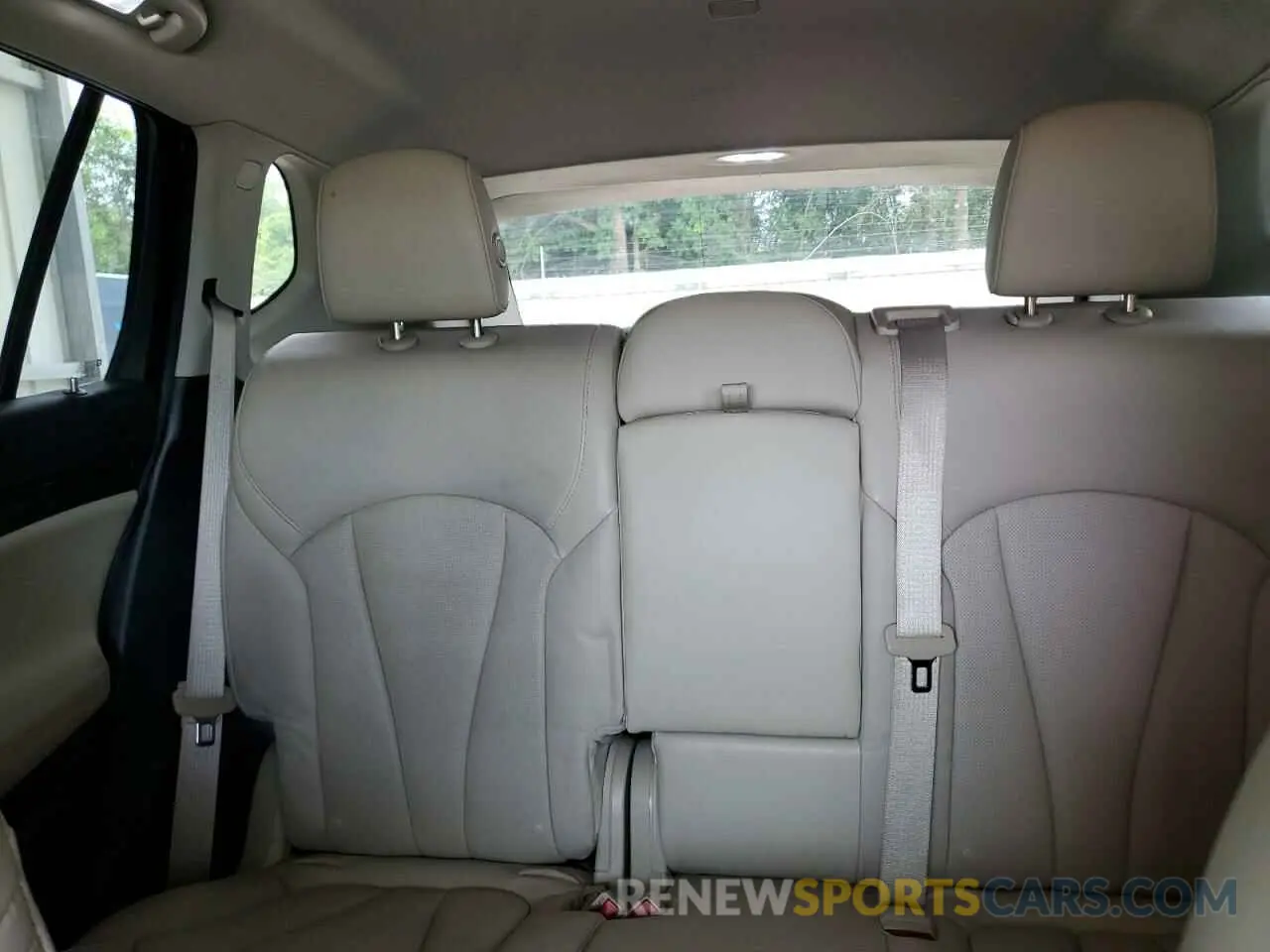 10 Photograph of a damaged car LRBFXCSA2KD020662 BUICK ENVISION 2019