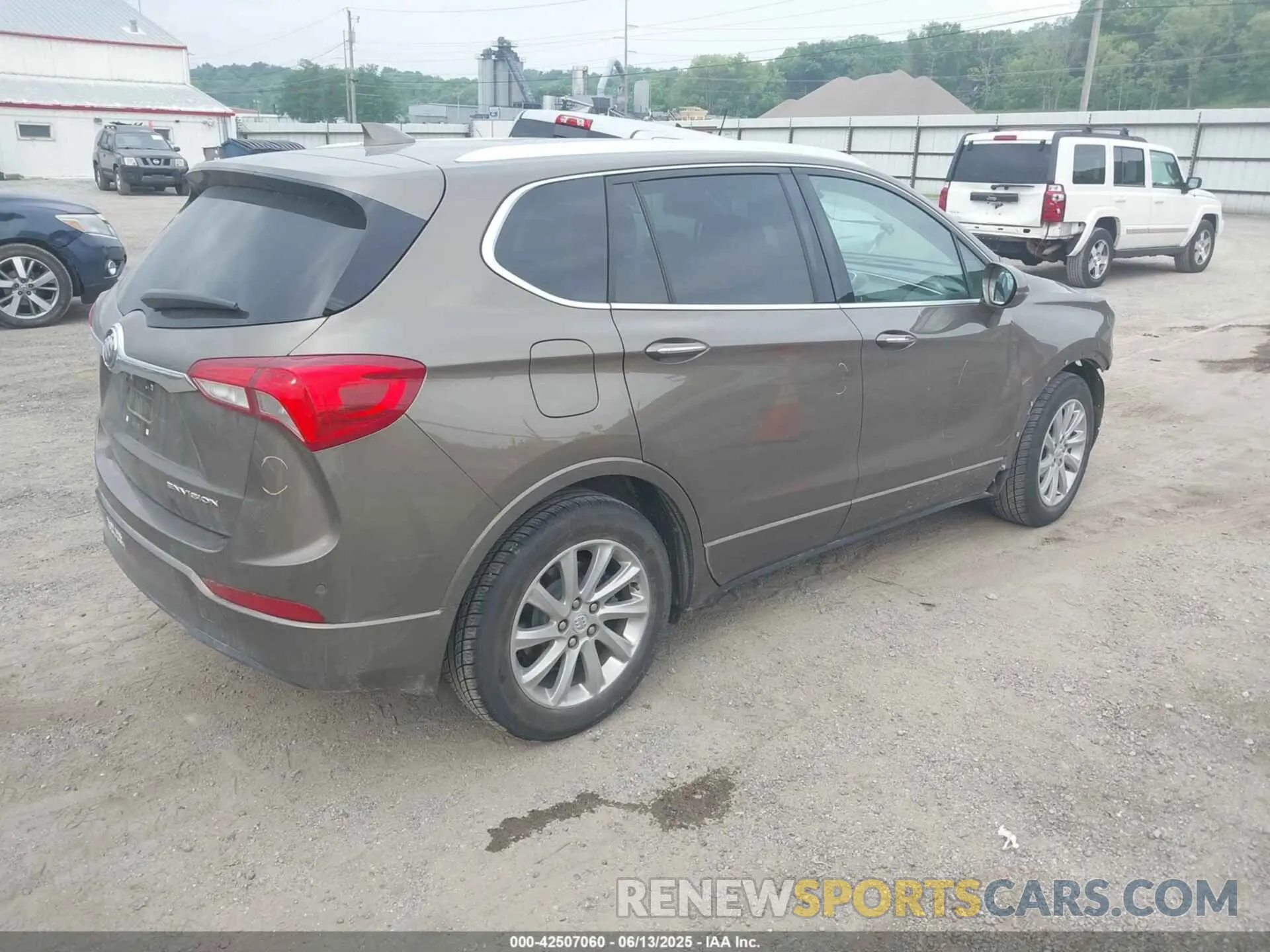 4 Photograph of a damaged car LRBFXCSA2KD090369 BUICK ENVISION 2019