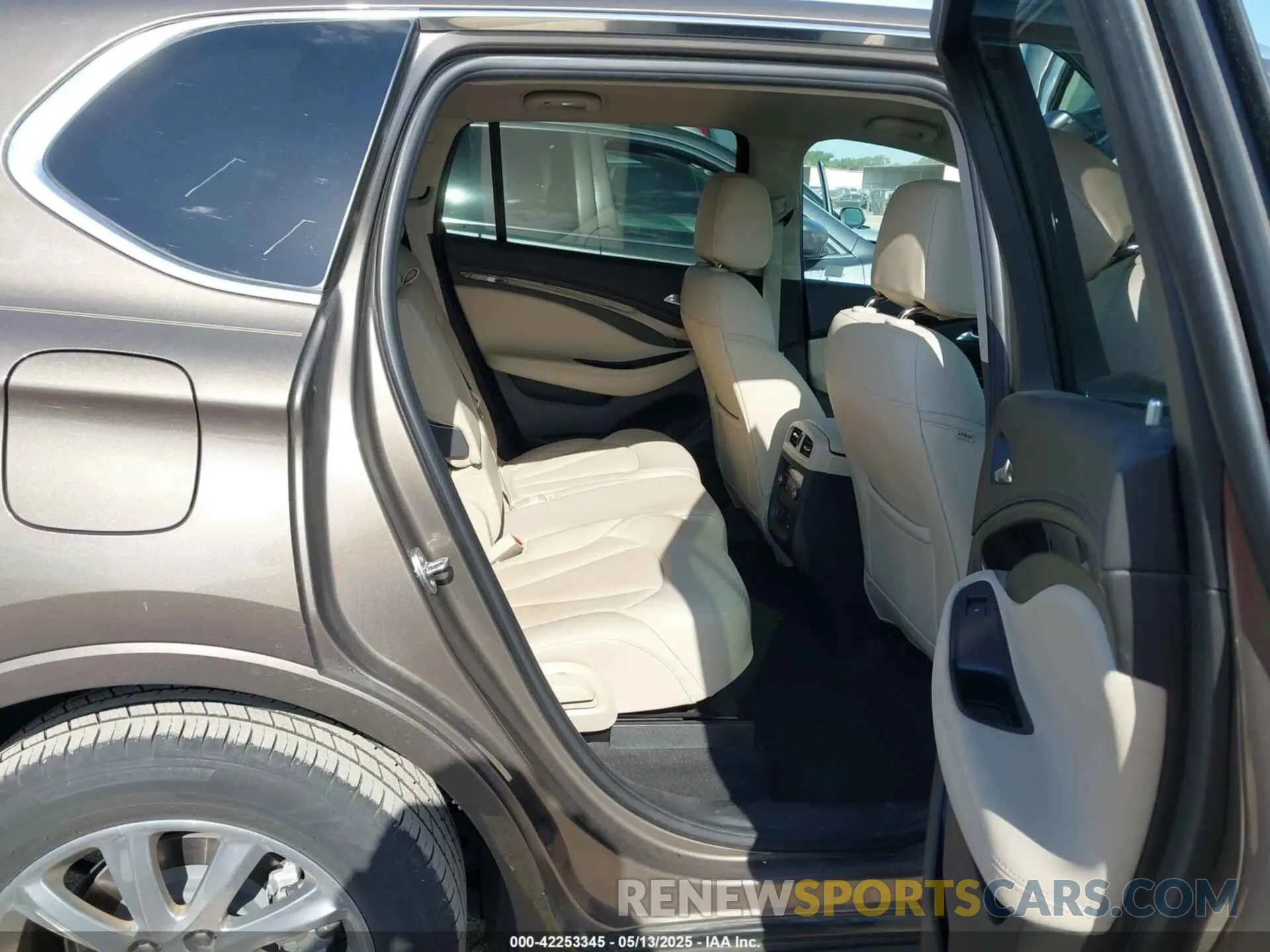 8 Photograph of a damaged car LRBFXCSA3KD026518 BUICK ENVISION 2019