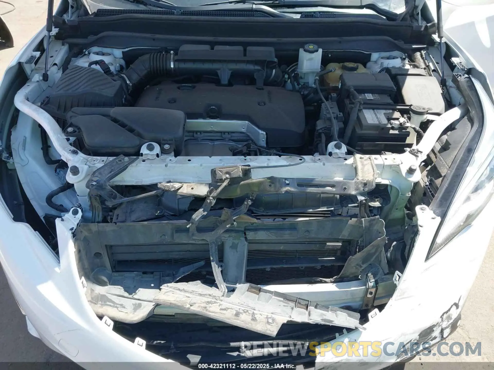 10 Photograph of a damaged car LRBFXCSA3KD030942 BUICK ENVISION 2019