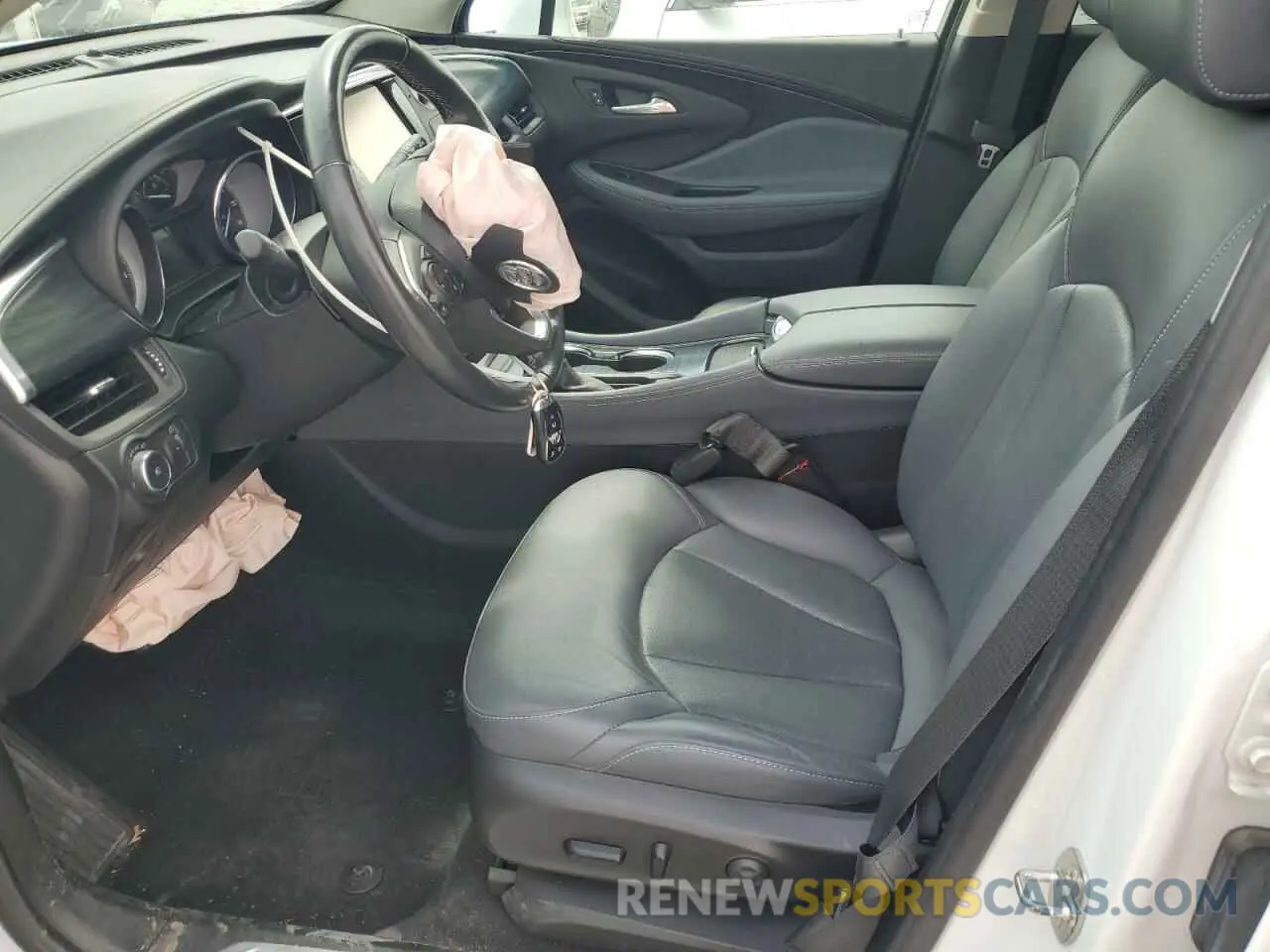 7 Photograph of a damaged car LRBFXCSA4KD000560 BUICK ENVISION 2019