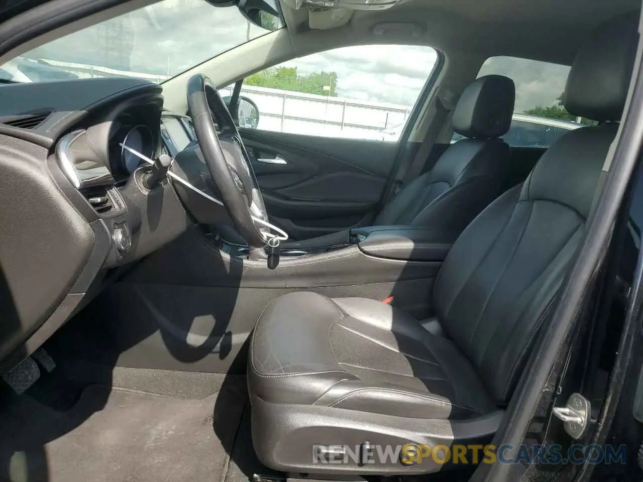 7 Photograph of a damaged car LRBFXCSA4KD007346 BUICK ENVISION 2019